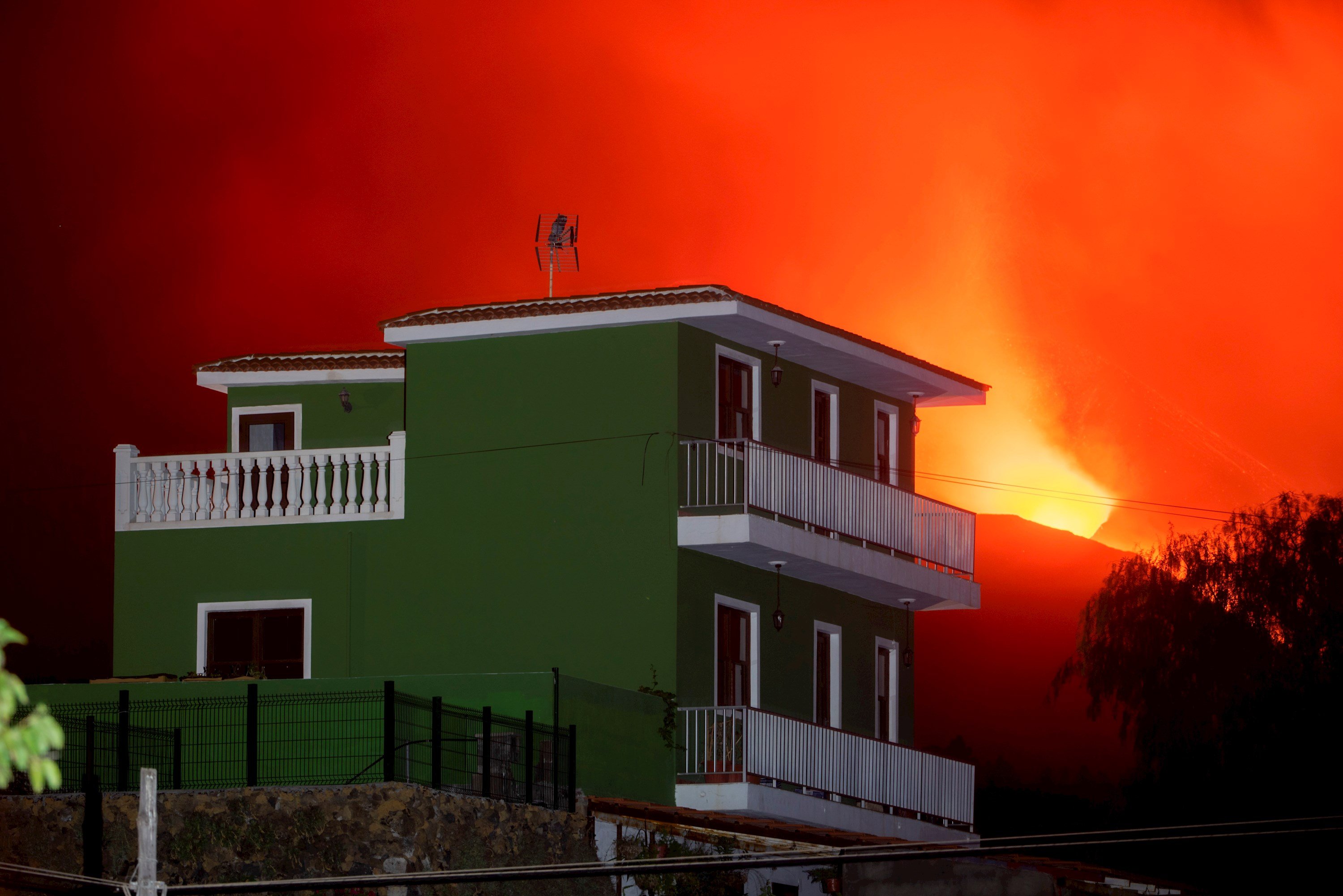 La erupción de La Palma se estabiliza, pero empeora la calidad del aire