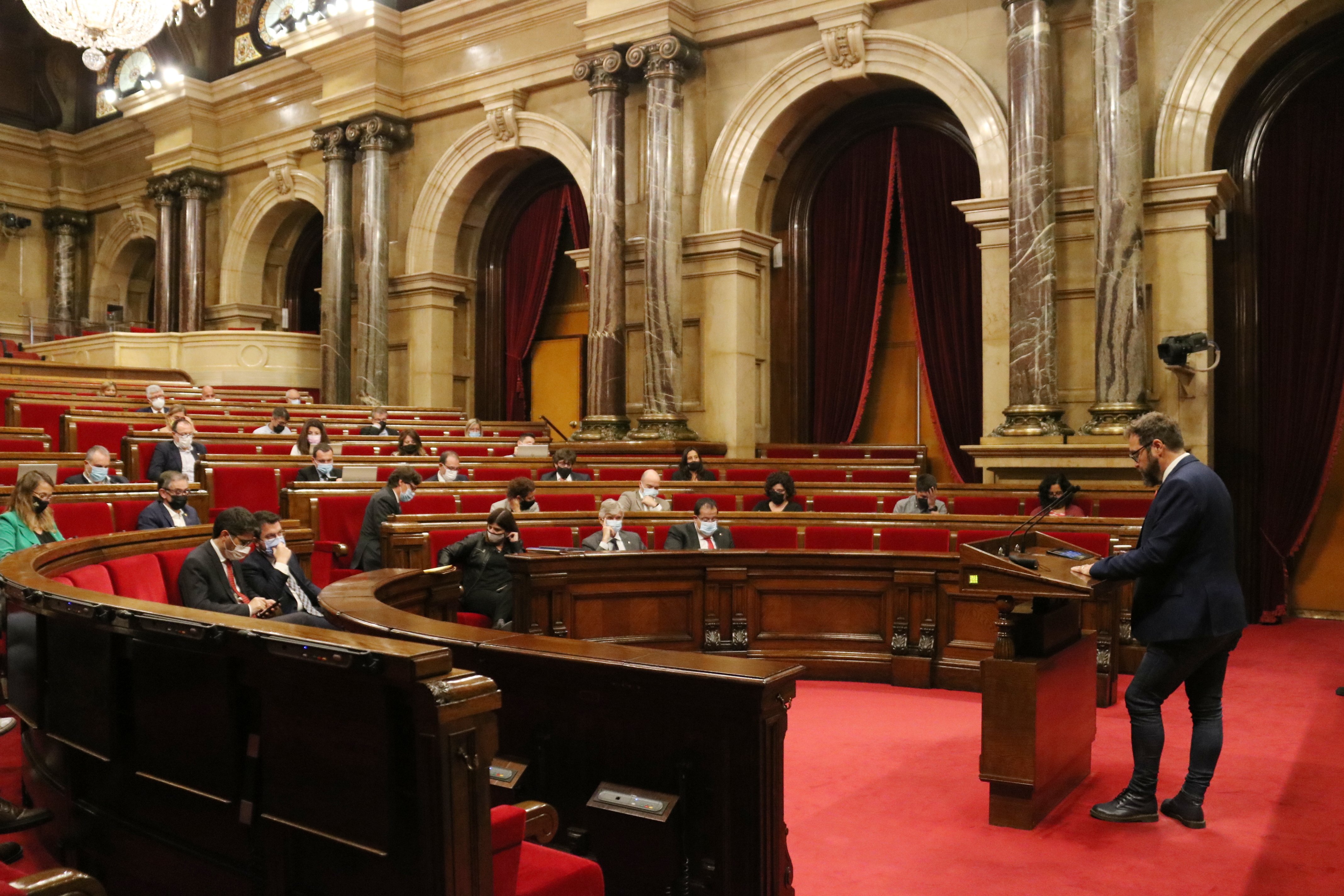 El Parlament aprova el seu pressupost amb discrepàncies per les dietes