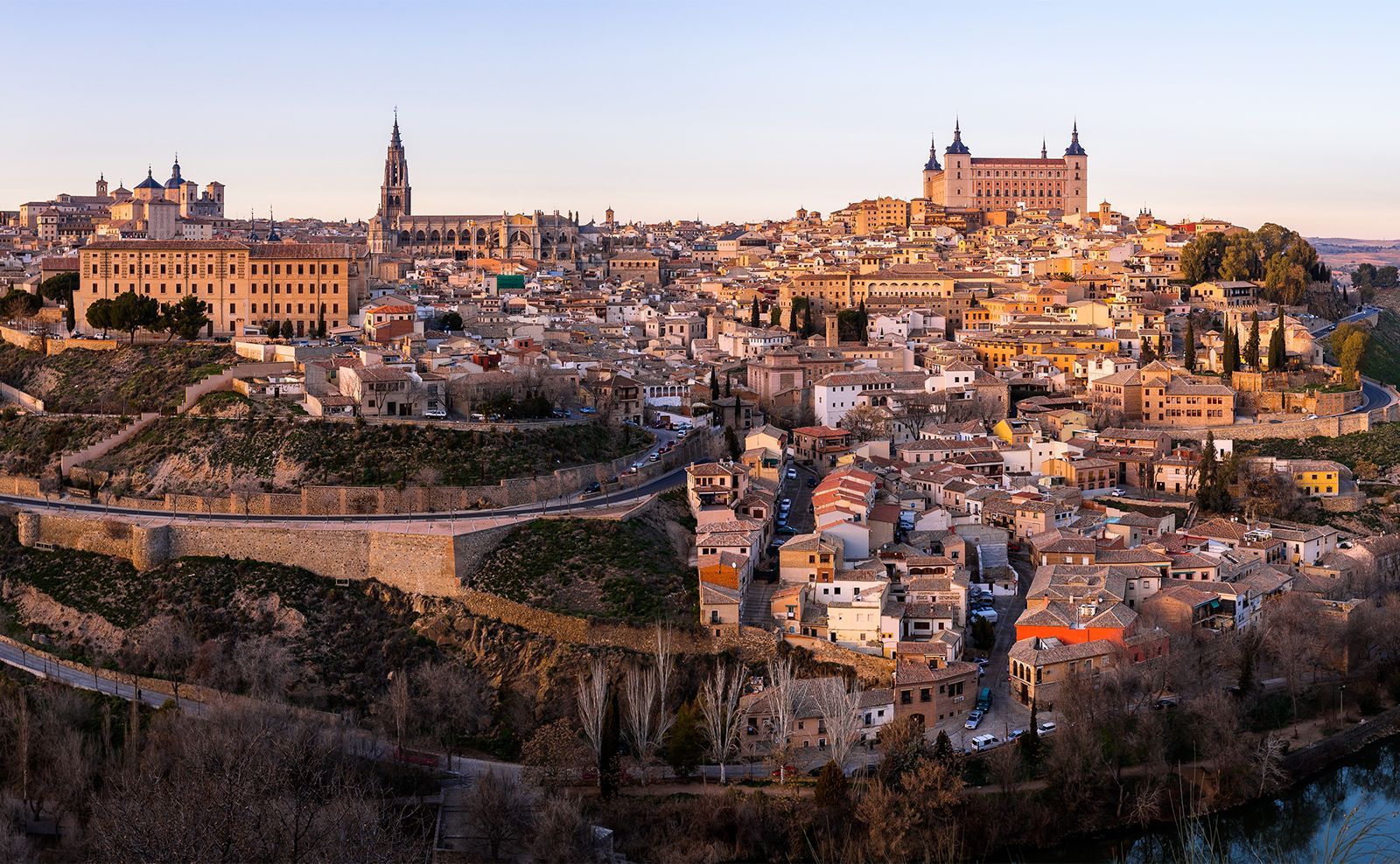 Els restaurants barats més ben valorats de Toledo per a aquest pont del Pilar