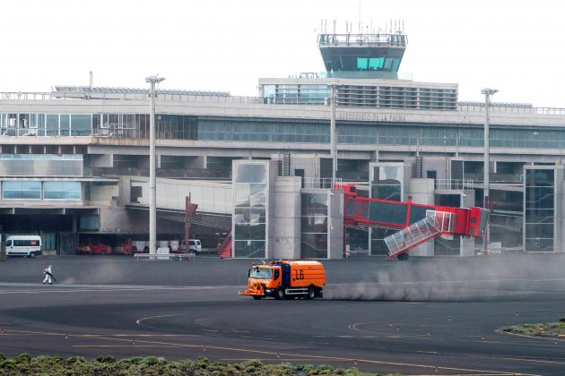 Aeropuerto La Palma erupción volcan / Efe