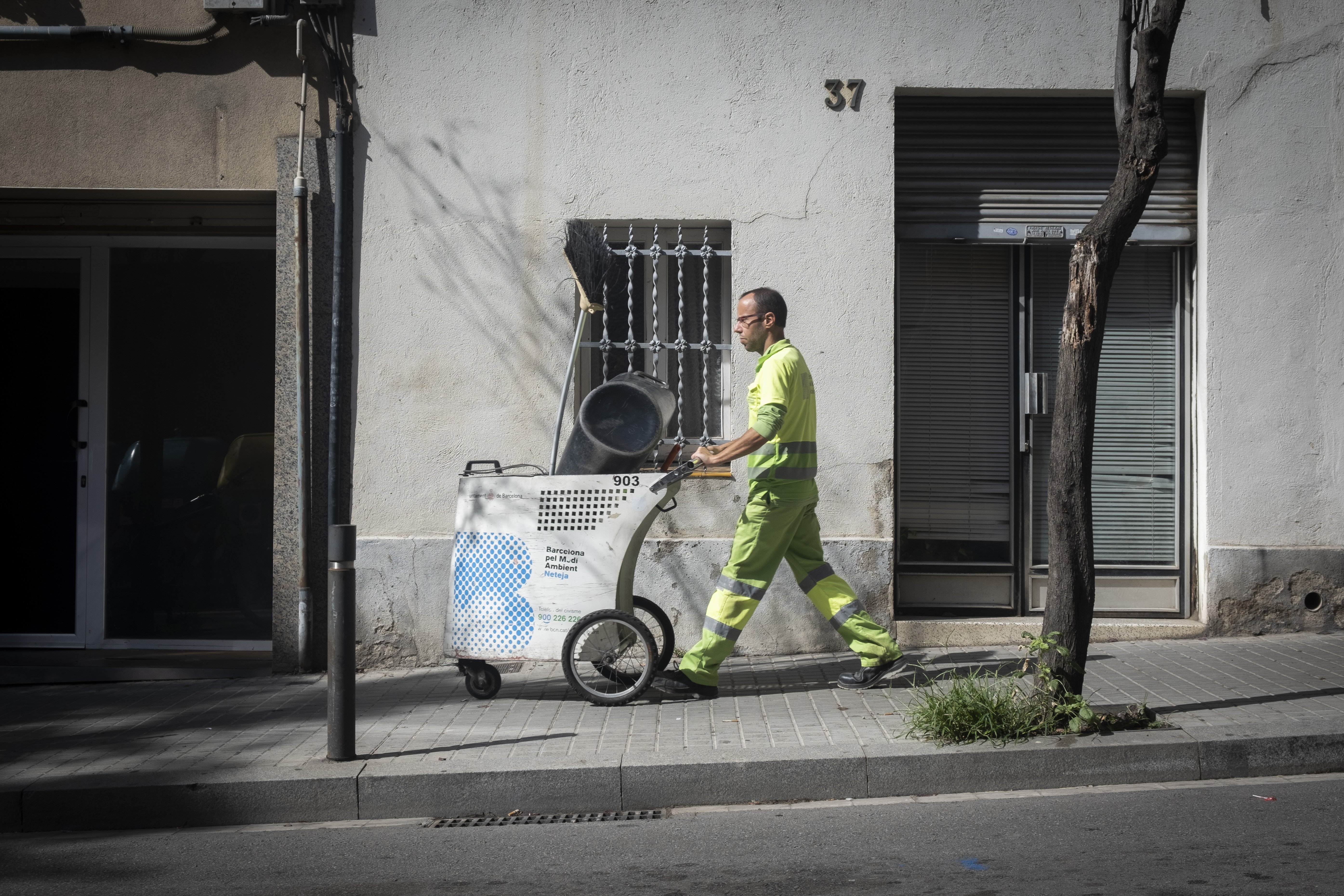 Els 10 punts d’actuació preferent per combatre la brutícia a Barcelona