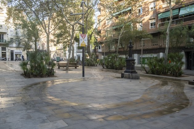 Plan de neteja Barcelona, Mercat de les corts y plaça madrona Carlos Baglietto02