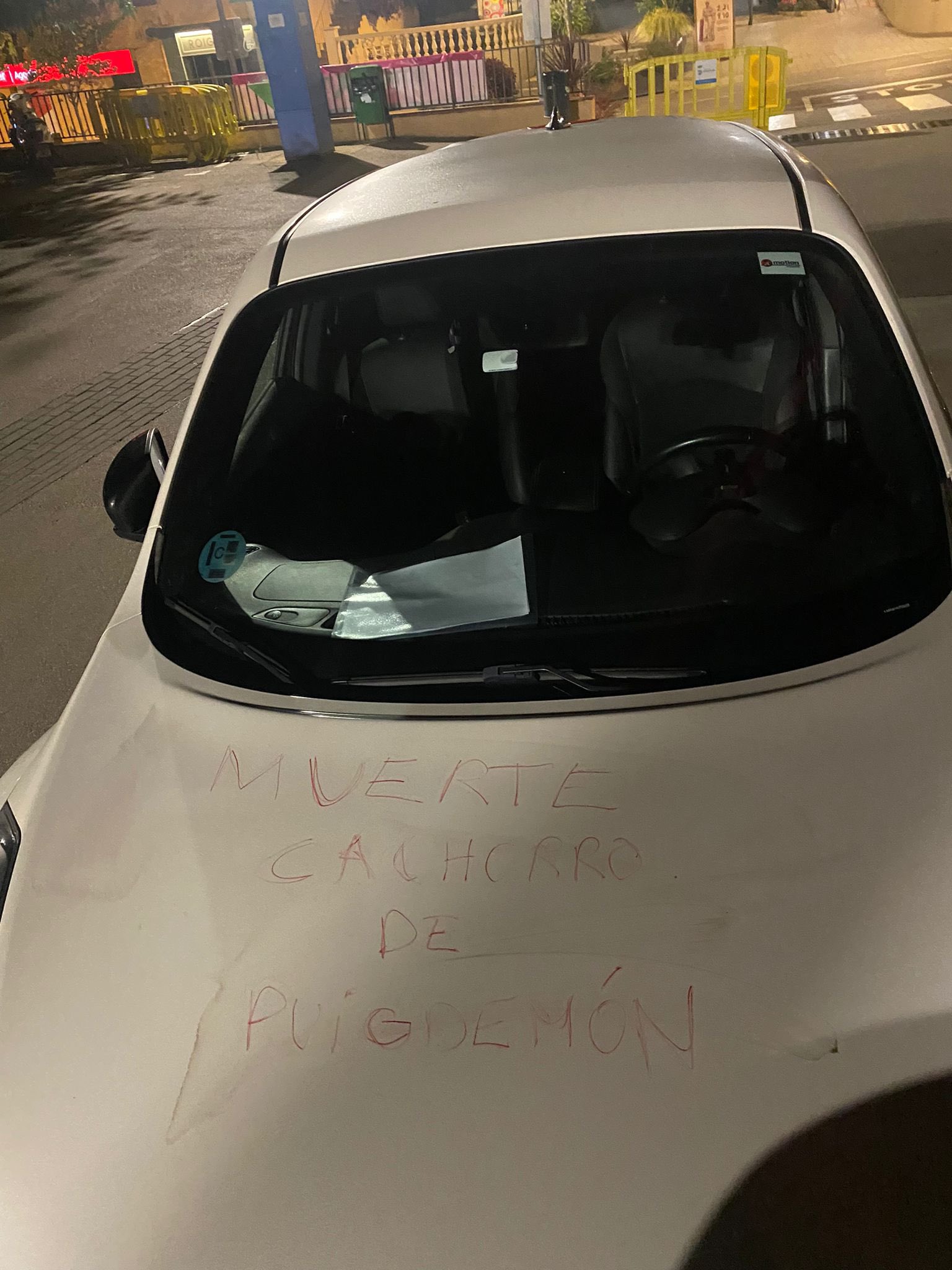 Amenaza a un concejal de Junts de Cabrera: "Muerte cachorro de Puigdemont"