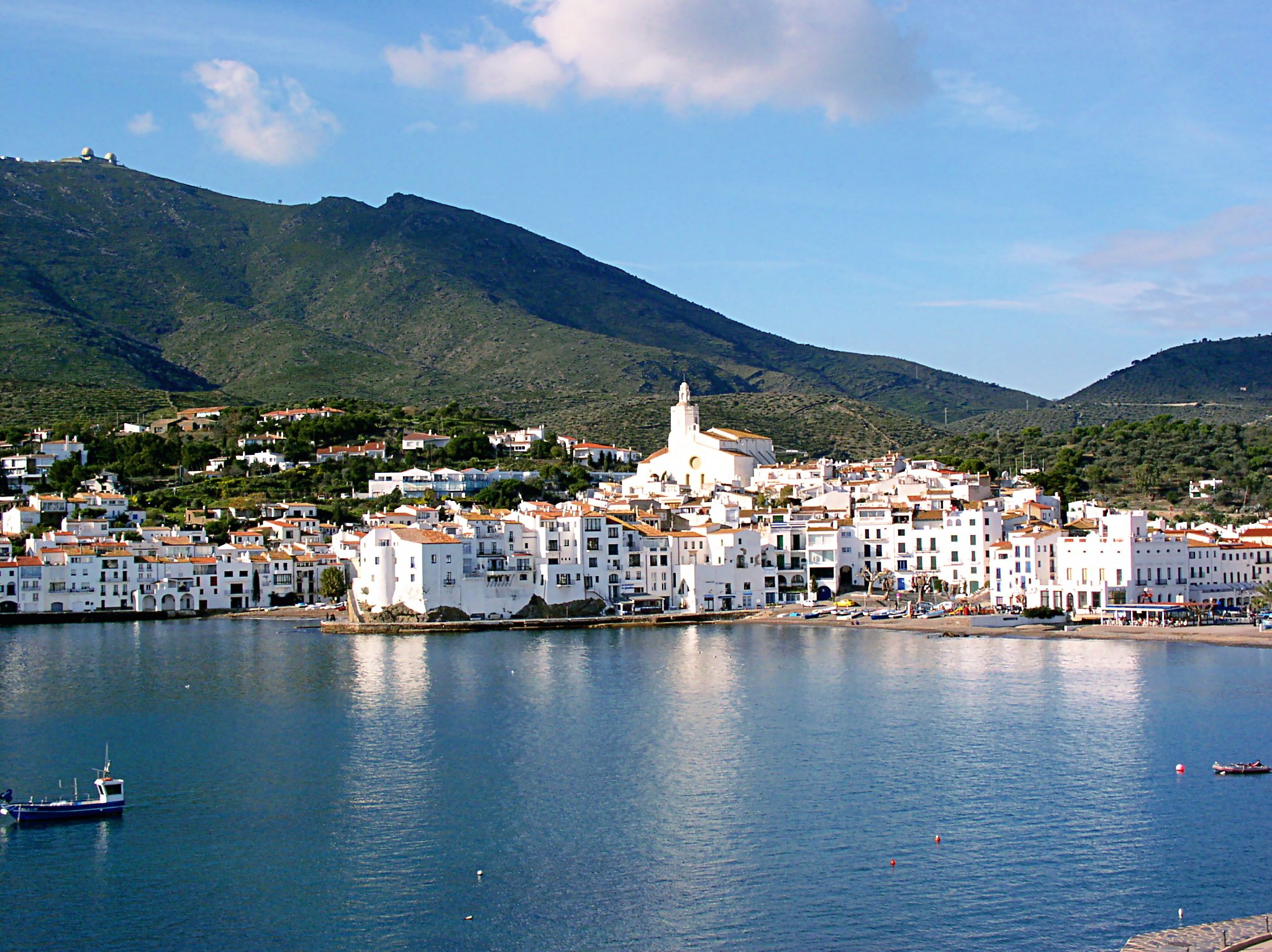 Cadaqués en invierno: un oasis de calma en el que alojarse por menos de 100 euros la noche