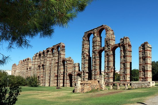 Hoteles de 5 estrellas para descubrir Extremadura aptos para muchos bolsillos