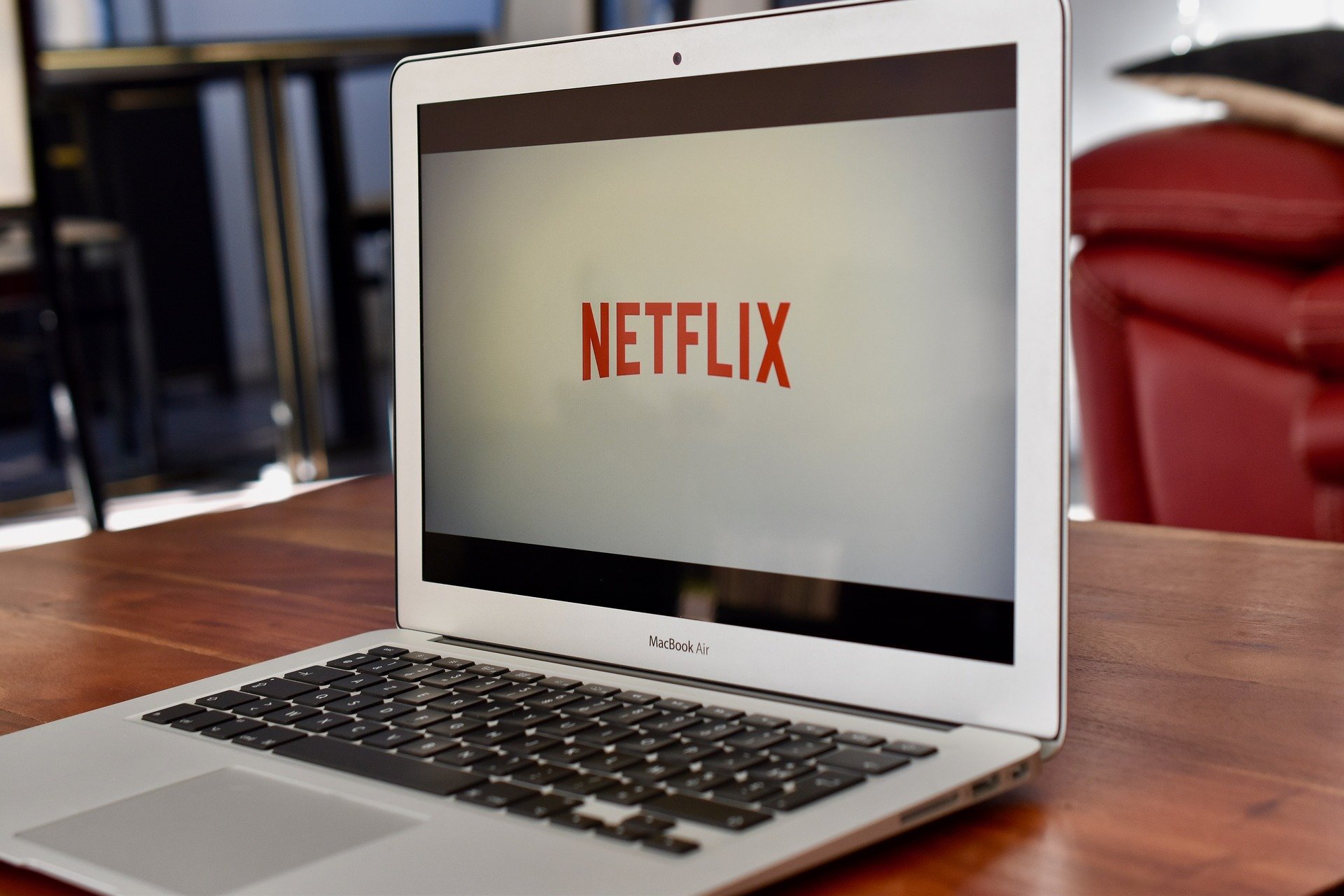 Netflix estudia recurrir en Bruselas la obligación de producir en catalán