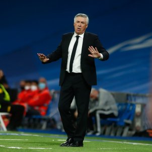 No confía en Ancelotti y pide a su agente que negocie con el Manchester United, que va como loco por ficharlo