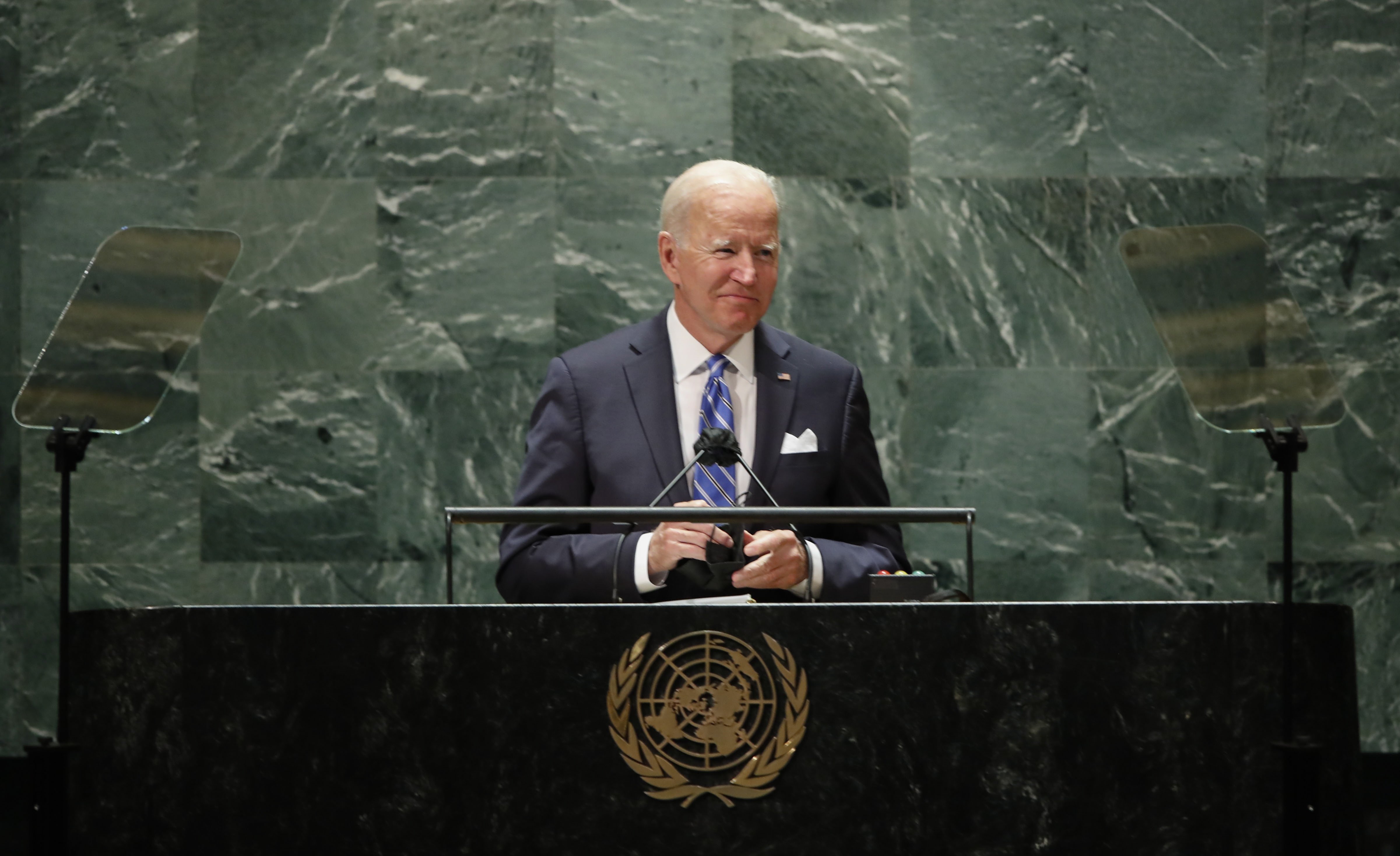 Biden reconoce el Día de los Pueblos Indígenas, en contraposición a la 'Hispanidad'