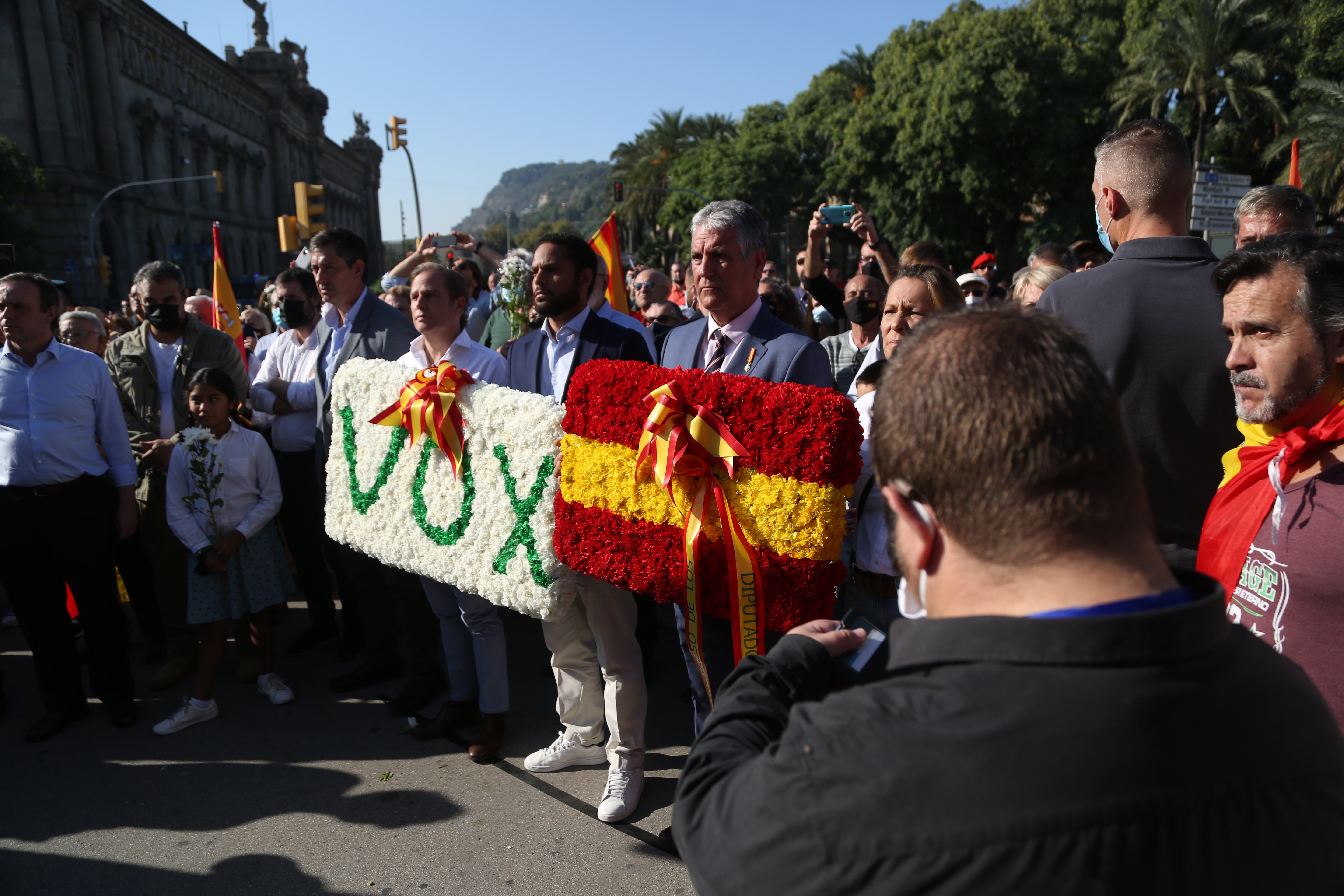Ignaci Garriga, 12 de octubre, día de la hispanidad, plaza colon, banderas españa, vox - Montse Giralt