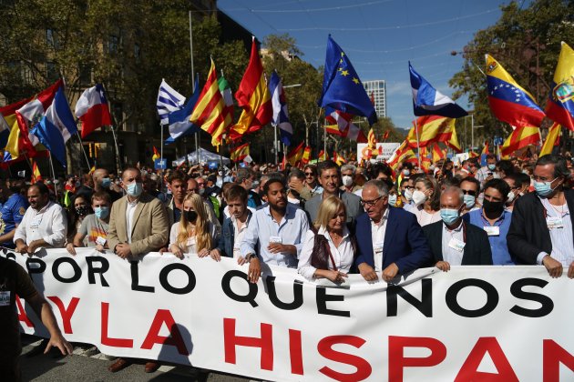 directo, manifestación unionista, paseo de gracia, ignacio garriga, vox, Josep Bou, PP, presidente de sociedad civil española, Fernando Sánchez - Montse Giralt