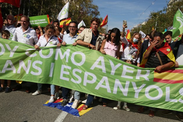 cabecera VOX, pisando estelada, paseo de gracia 12-O - Montse Giralt