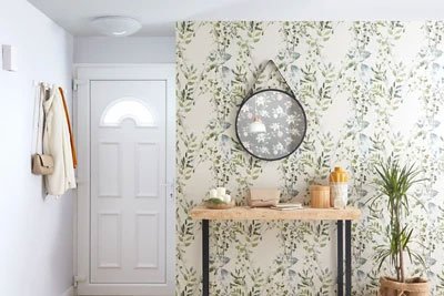 Papel pintado tradicional vegetal ‘Textil Ramas’ verde de Leroy Merlin1
