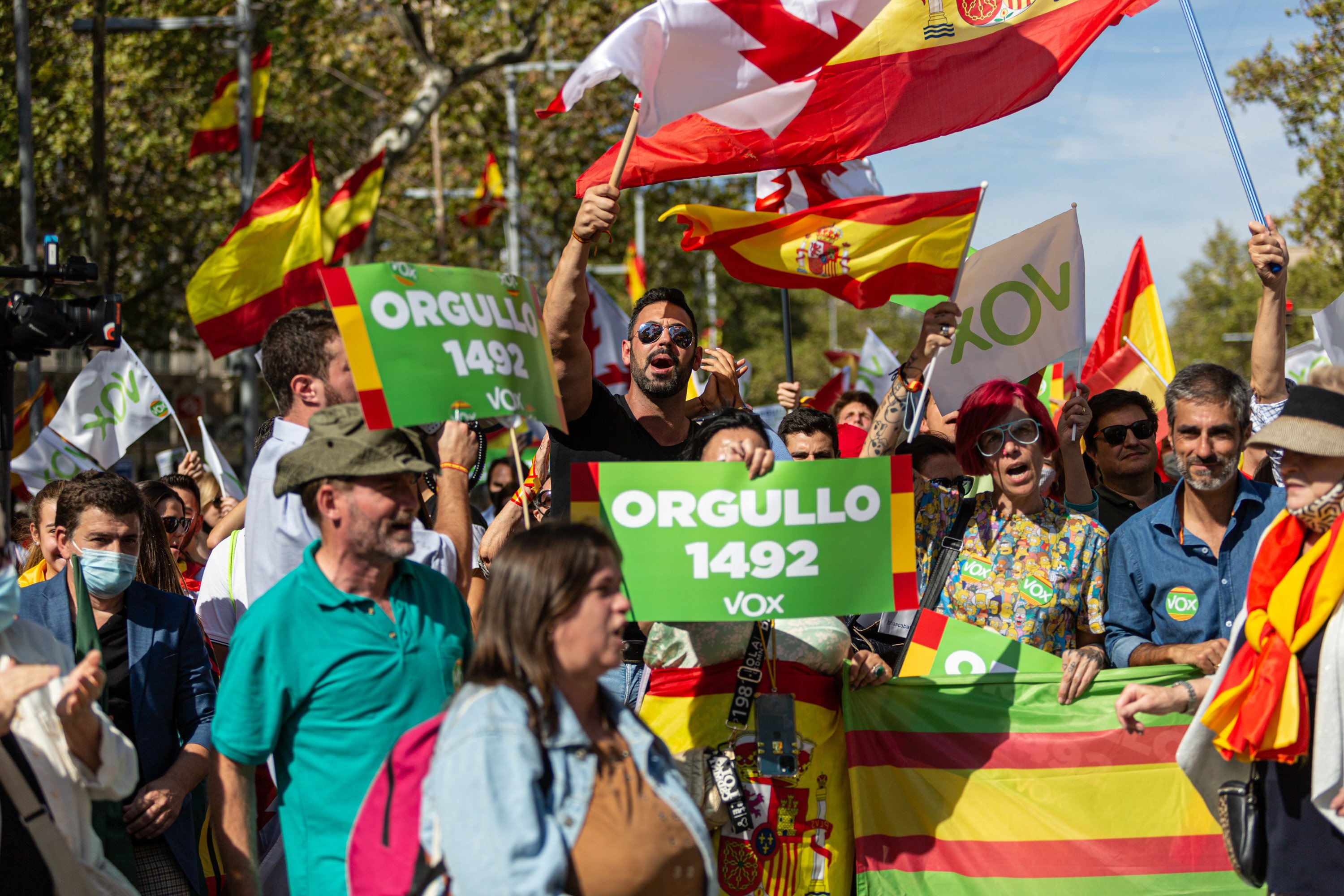 El Parlamento tumba un intento de Vox para conmemorar el Día de la Hispanidad