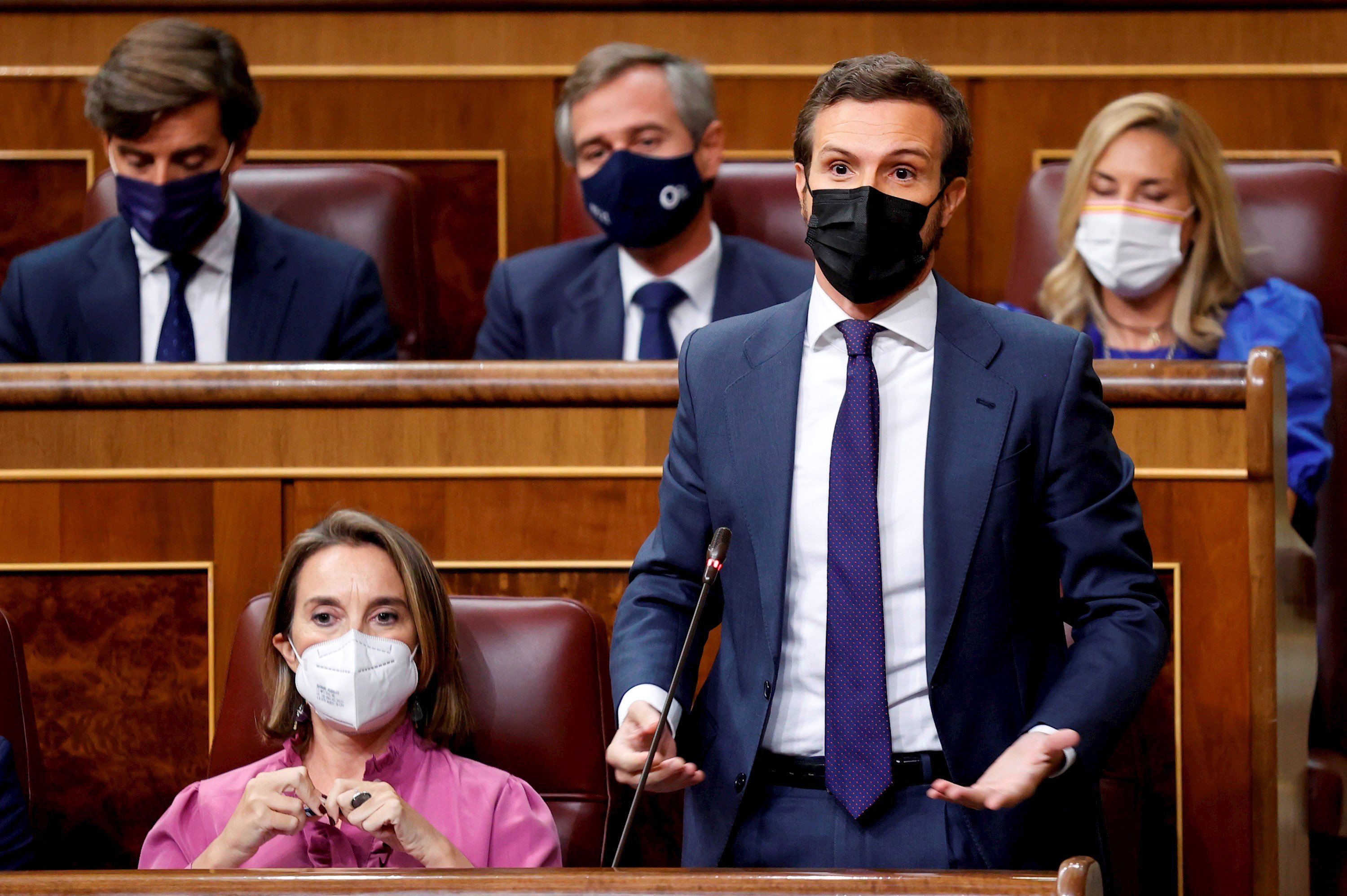 Casado insta Sánchez a impulsar l'extradició de Puigdemont al Consell Europeu