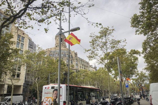 Paseo de Gracia, banderas españolas