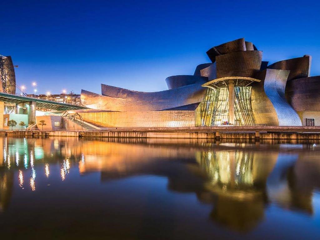 Los hoteles de tres estrellas en Bilbao que arrasan en Booking