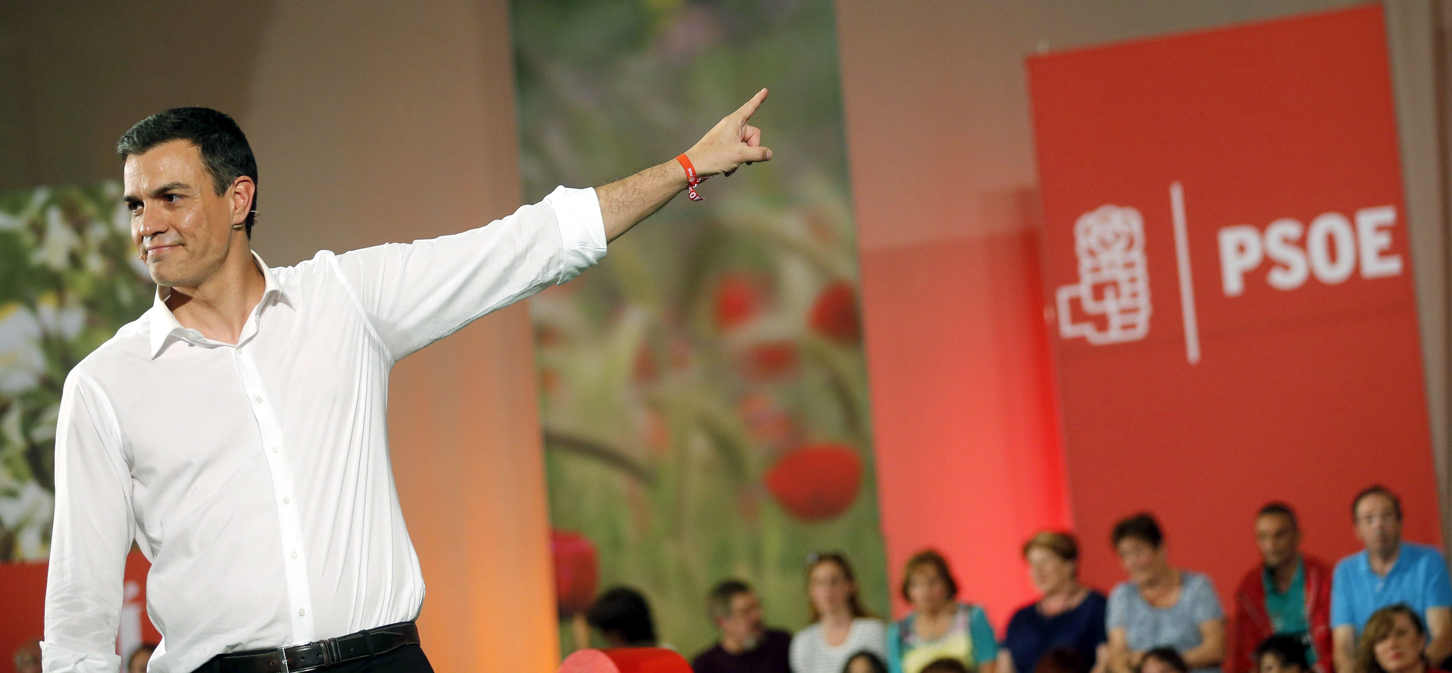 Sánchez aceptaría un pacto entre PP y C's si suman más diputados