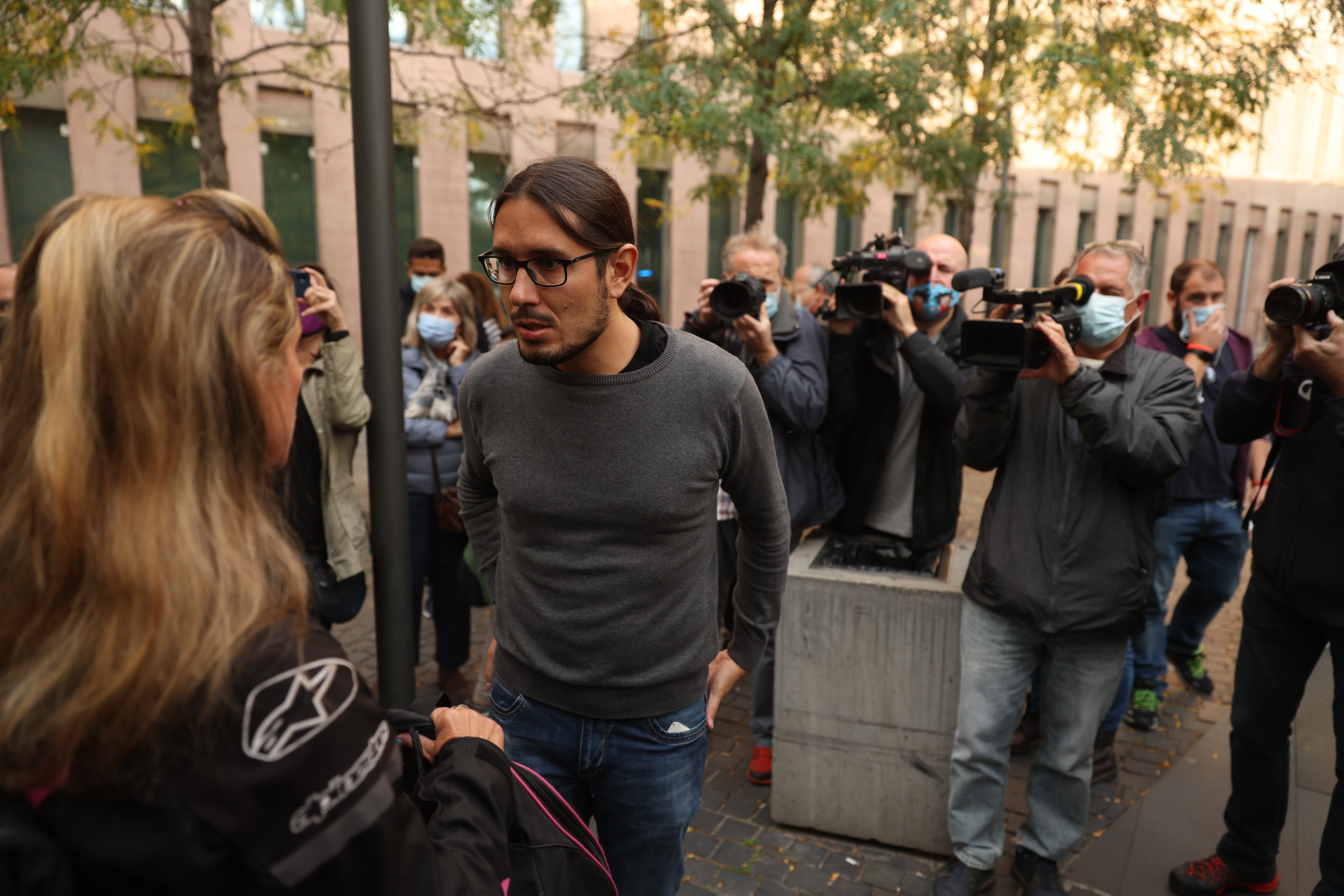 El fotoperiodista Albert García estudia pedir responsabilidades por su proceso