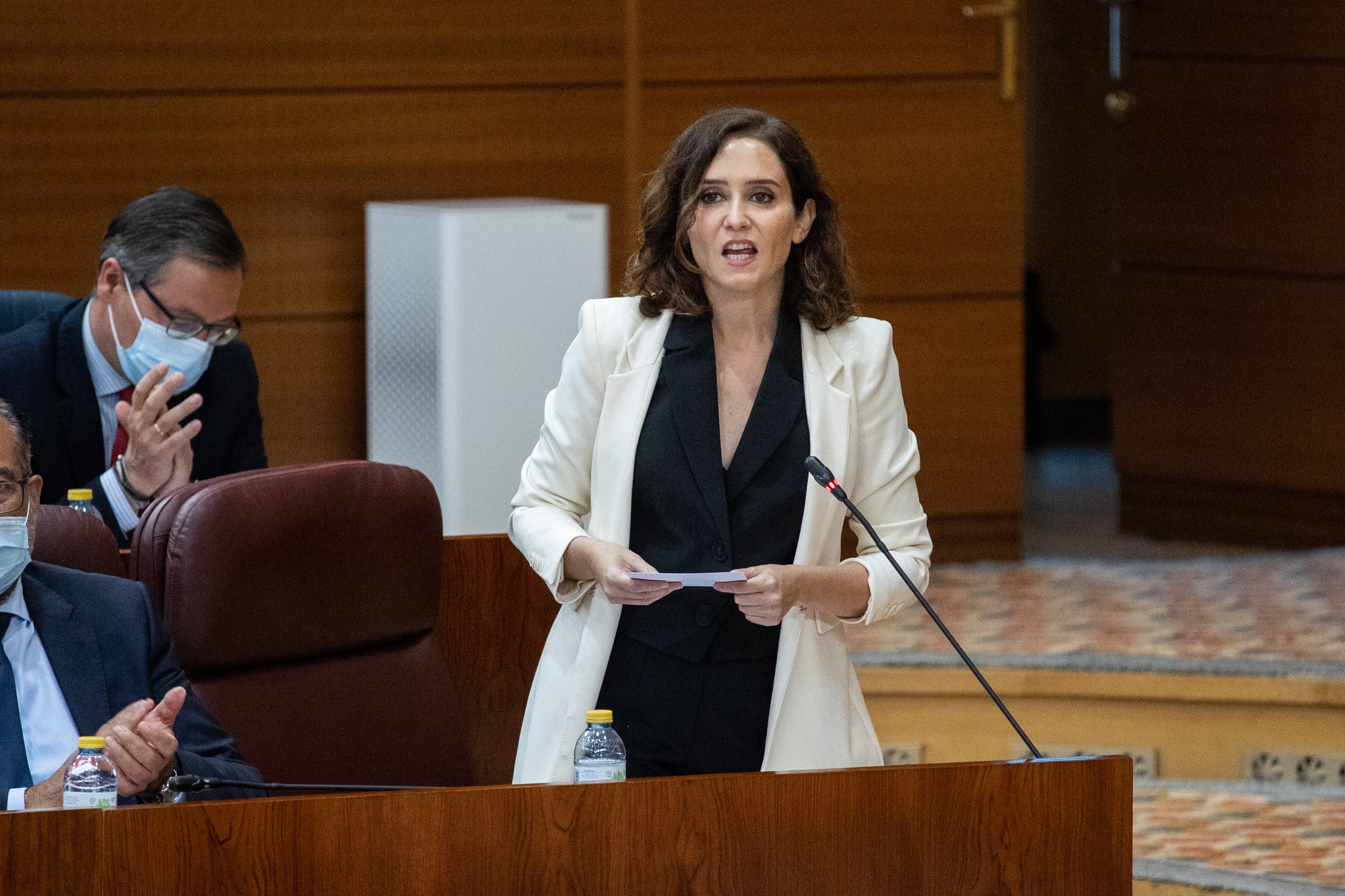 Ayuso acusa Sánchez de robar a Madrid: "És això socialisme? Efectivament"