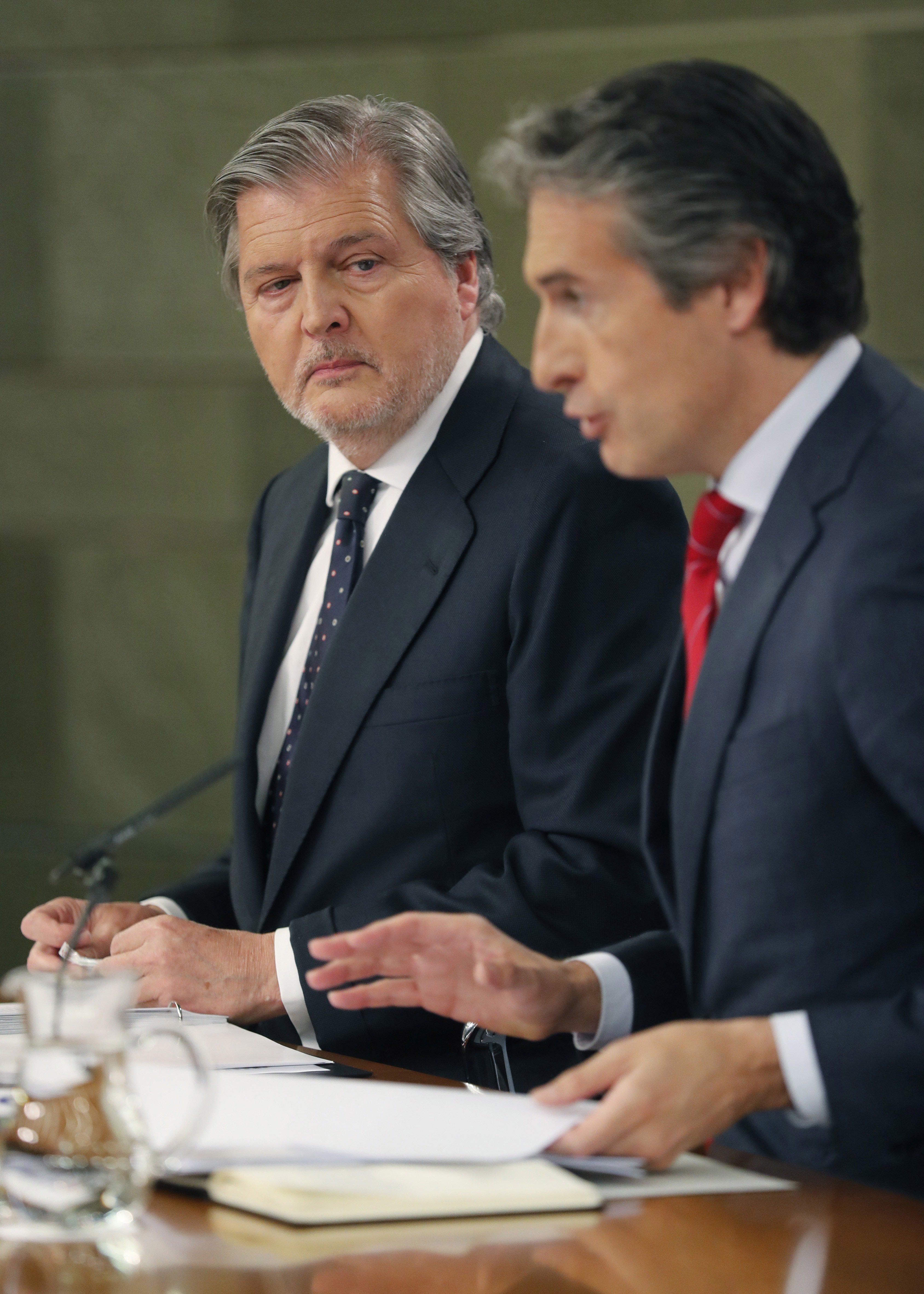 El PDeCAT allana el camino a Rajoy en el decreto de la estiba