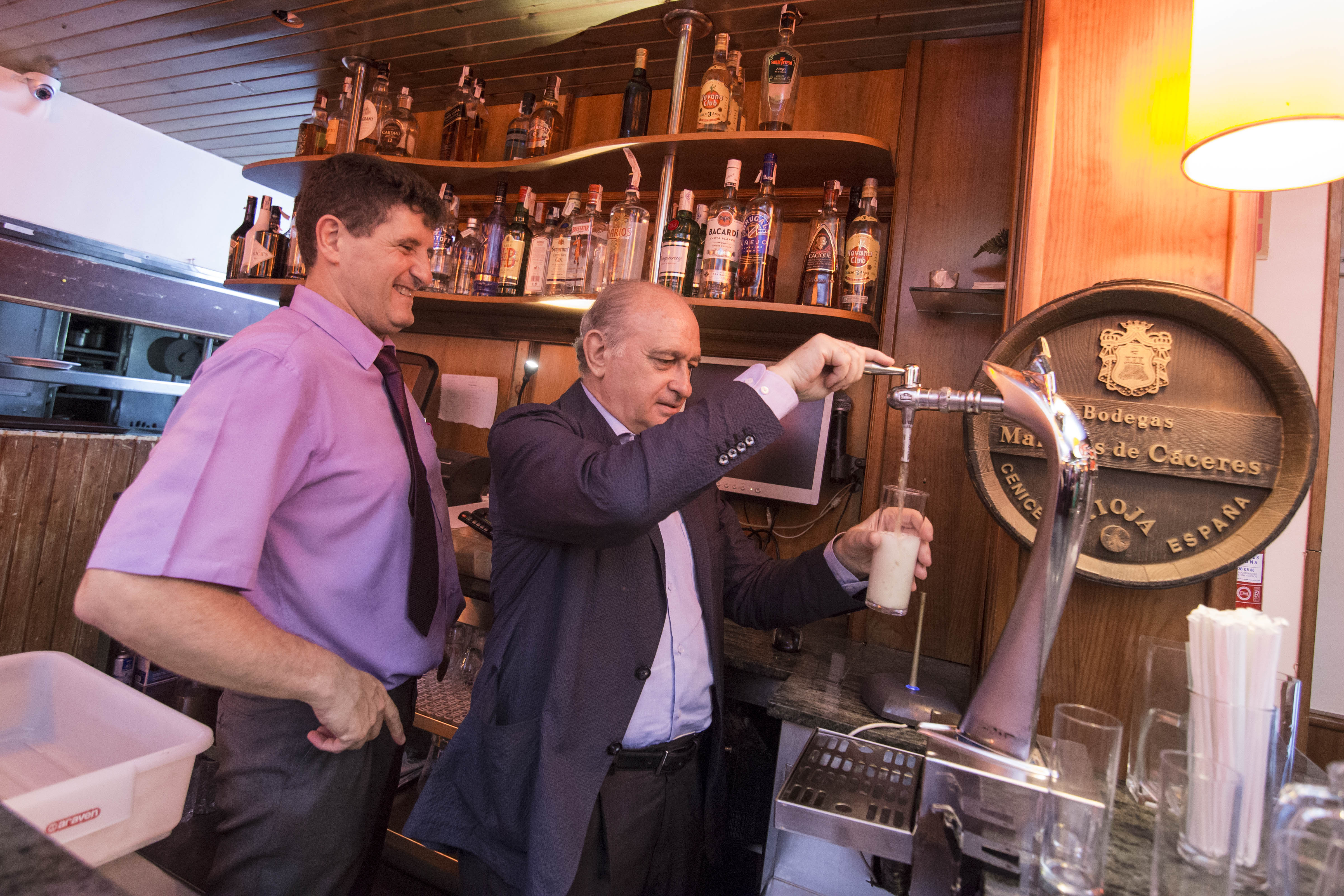 La Roja, pensions i Adolfo Suárez, la recepta Fernández per al jubilat