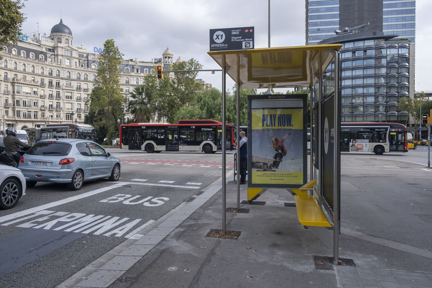 ¿Por qué no hay metro en Francesc Macià? (y por qué tardará en llegar)
