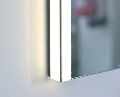Espejo con luz LED y bluetooth de Leroy Merlin1