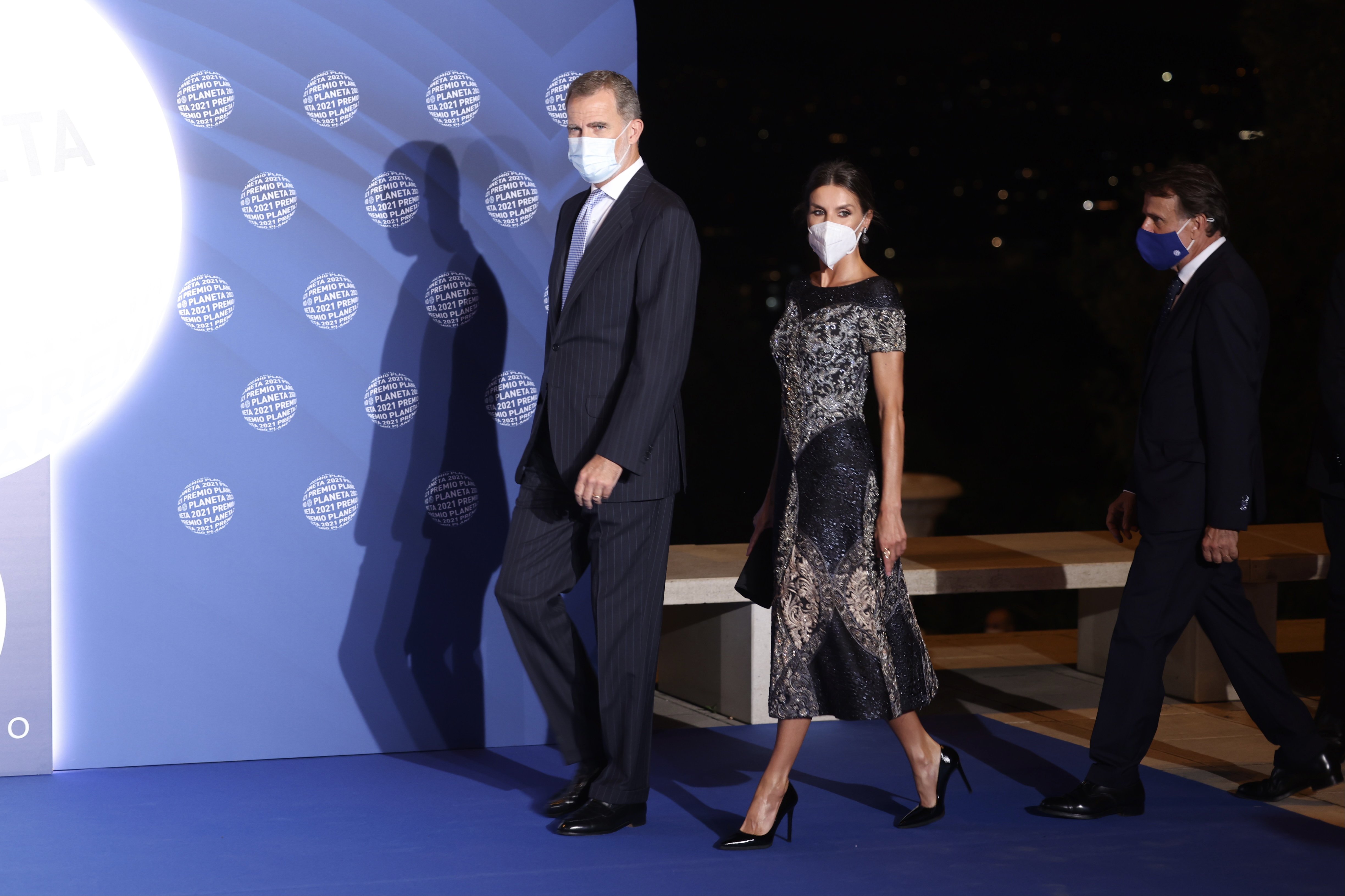 Leticia y FelipeVI en la gala del Premio Planeta 2021 / Sergi Alcàzar