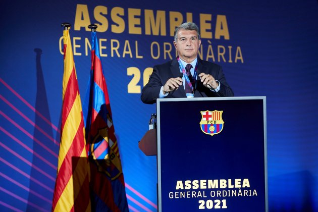 Joan Laporta Asamblea Barca octubre 2021 EFE