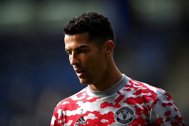 Cristiano Ronaldo calentamiento serio Manchester United EFE