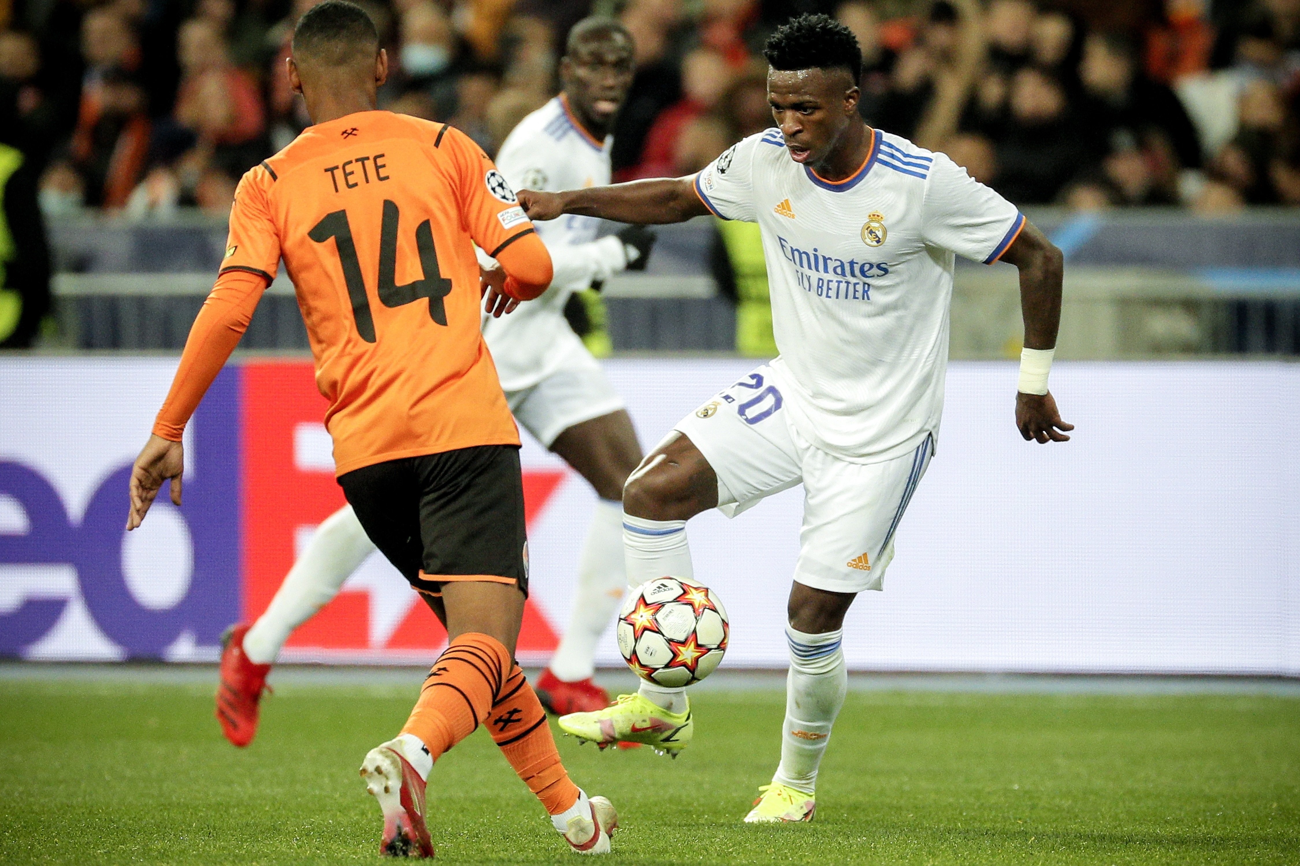 El Real Madrid aplasta al Shakhtar y Vinícius es el nuevo capitán (0-5)