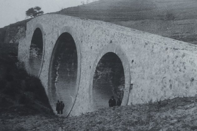 pont dels tres ulls foto cedida arxiu historic 9 barris pont dels tres ulls foto cedida arxiu historic 9 barris