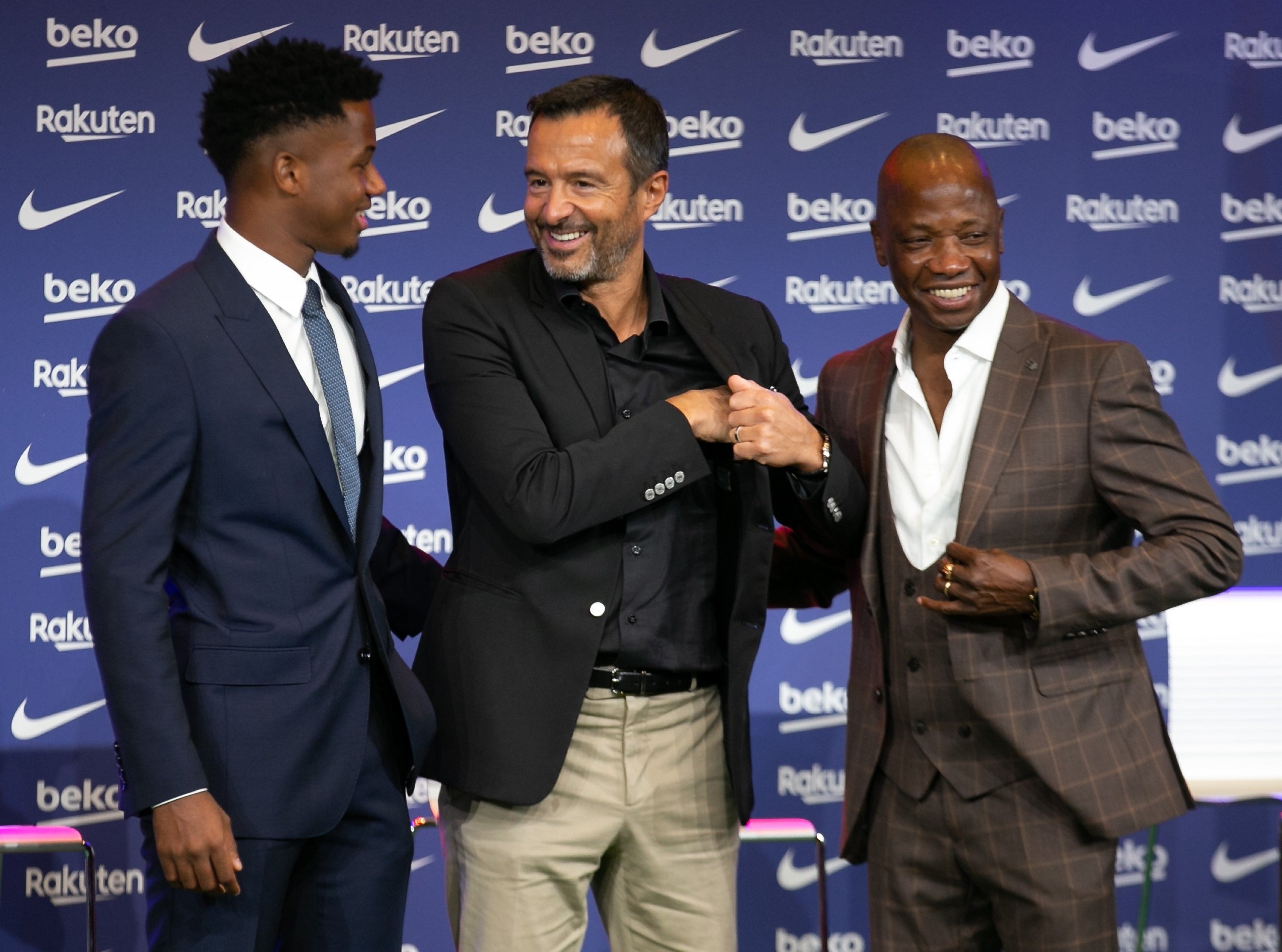 Jorge Mendes trabaja en la salida de Ansu Fati del Barça