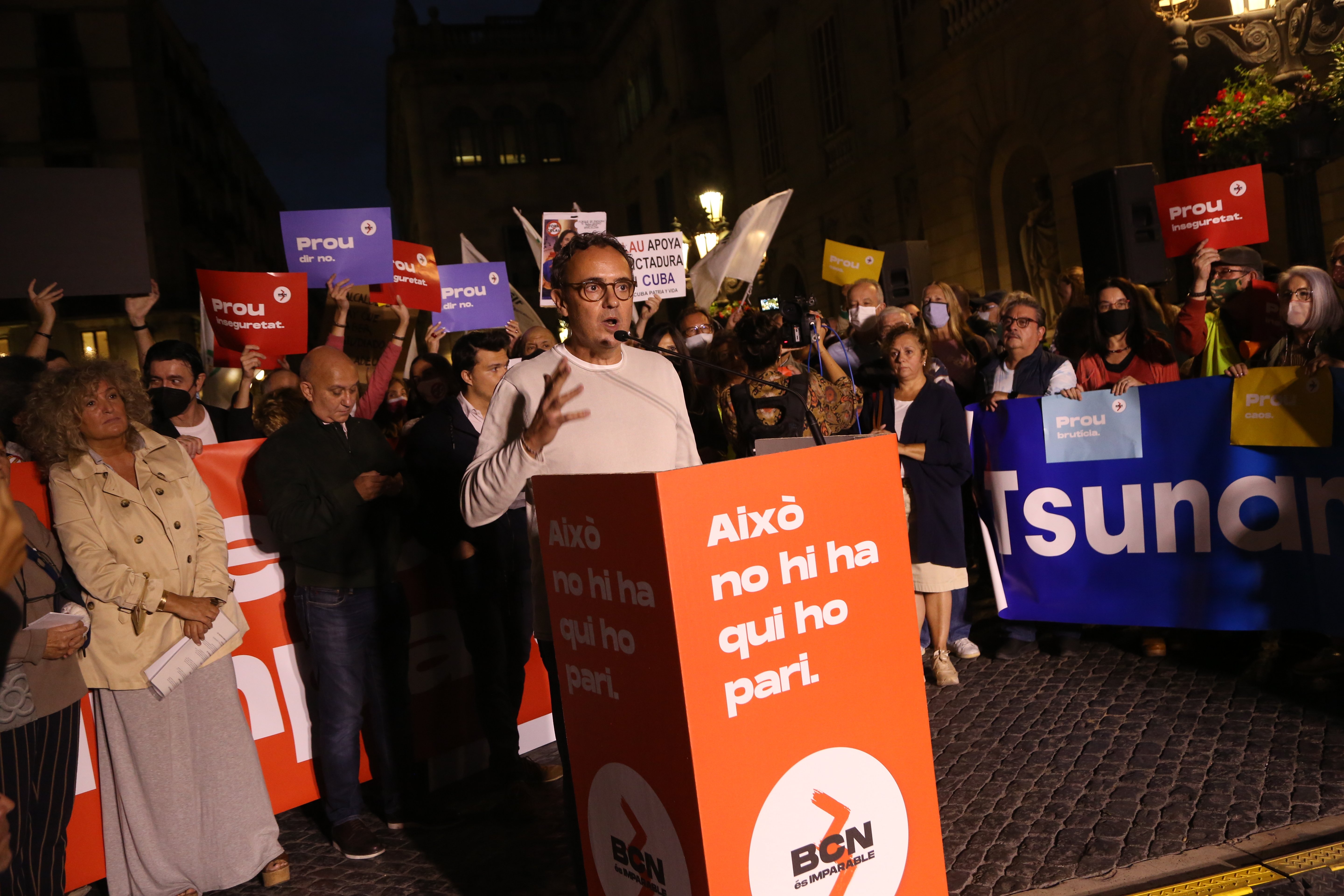manifestacion barcelona es imparable - montse giralt