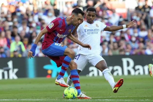 Sergio Busquets Rodrygo Barca Reial Madrid EFE Sergio Busquets Rodrygo Barca Reial Madrid EFE