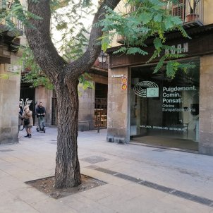 Oficina Puigdemont Barcelona entrada Junts i Lliures per Europa