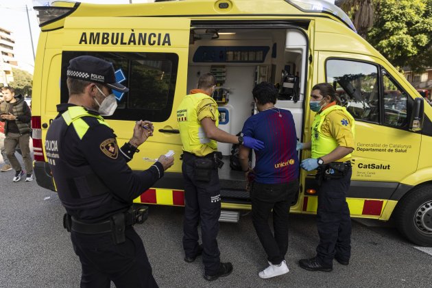 paciente Reportaje SEM Sistema de emergencies medicas Barcelona UIS Dispositivo Barça Madrid Sergi Alcazar 016