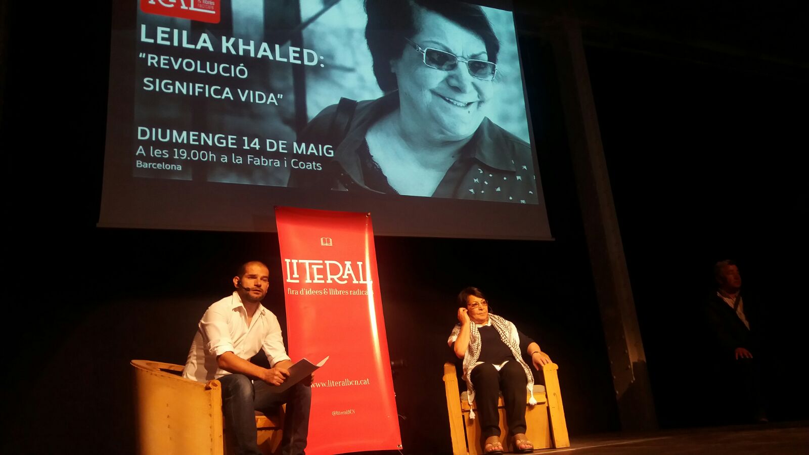 Ausencia de cargos municipales en la polémica conferencia de Khaled