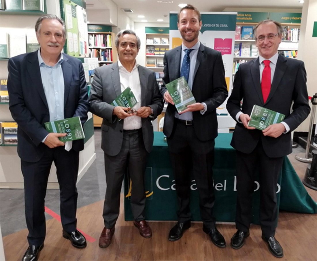 Los profesionales del ‘lobby’ reclaman una pronta regulación del sector