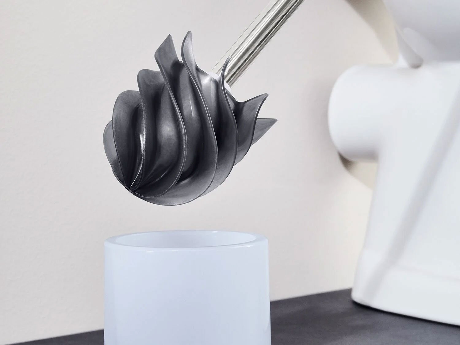 Los expertos alertan que la escobilla del baño debe ser uno de los elementos más cuidados de la casa