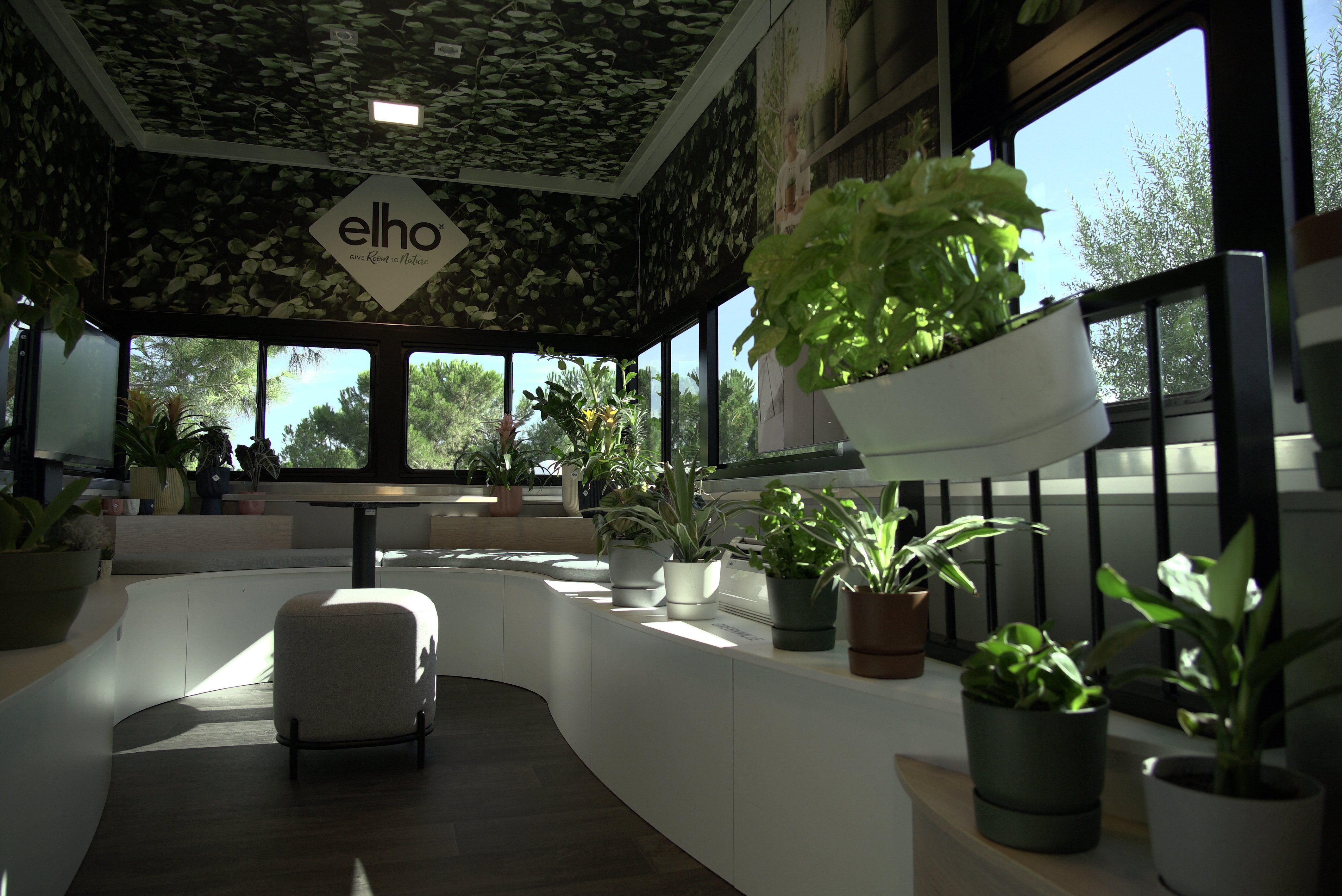 ElhoBus (1) ElhoBus (1)