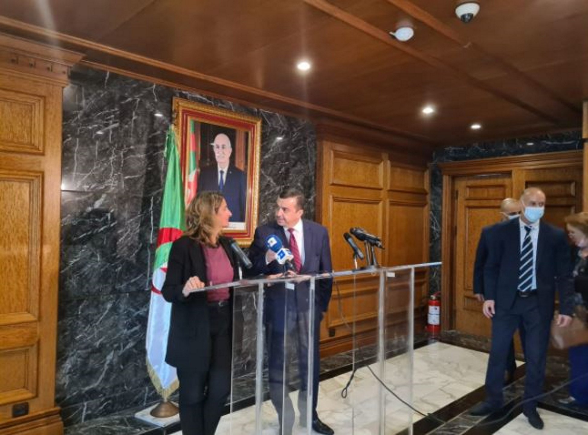 Argelia garantiza el suministro de gas a España, según la ministra Ribera