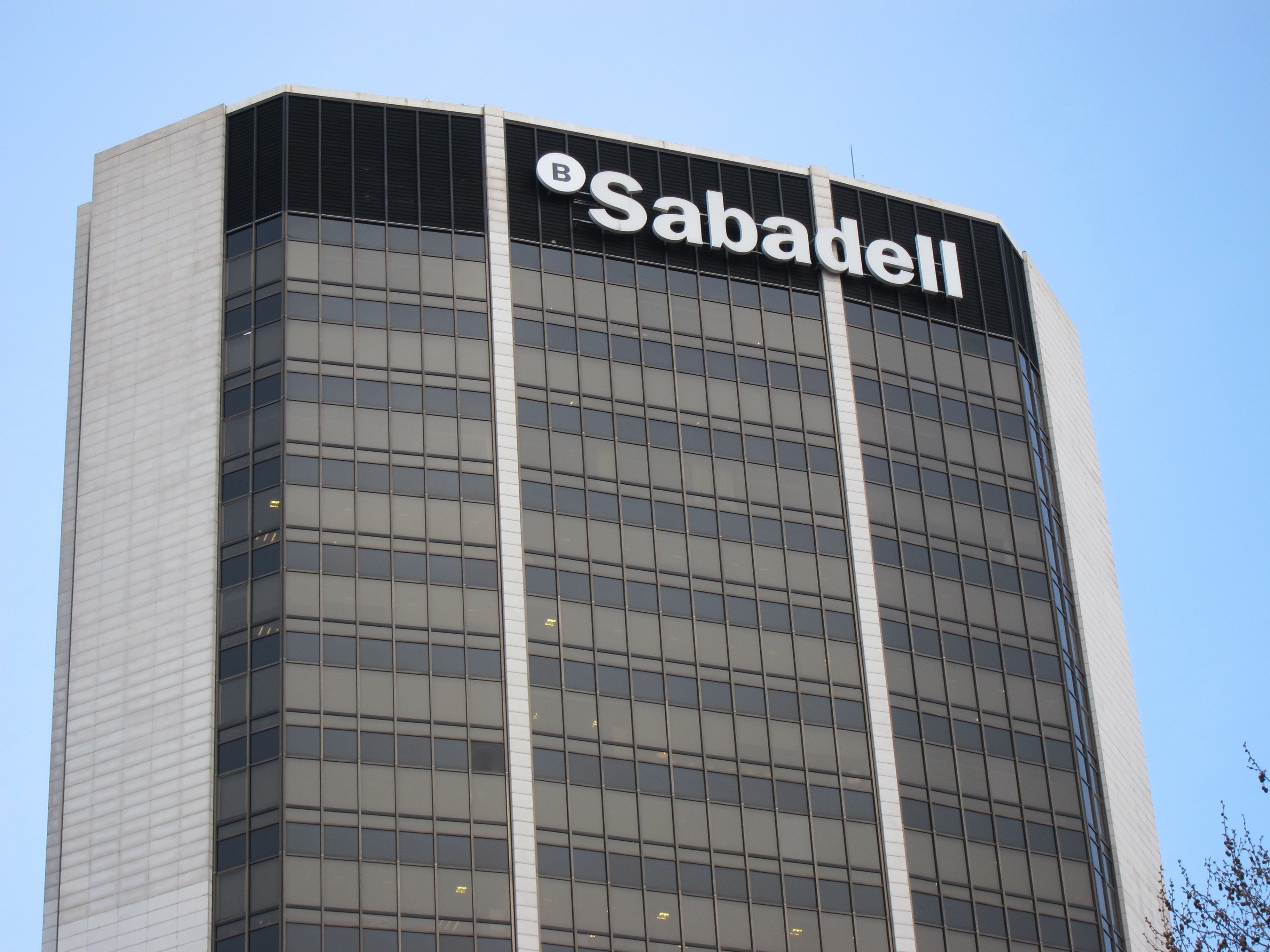 Sabadell registra un beneficio neto de 370 millones hasta septiembre, un 82,4% más