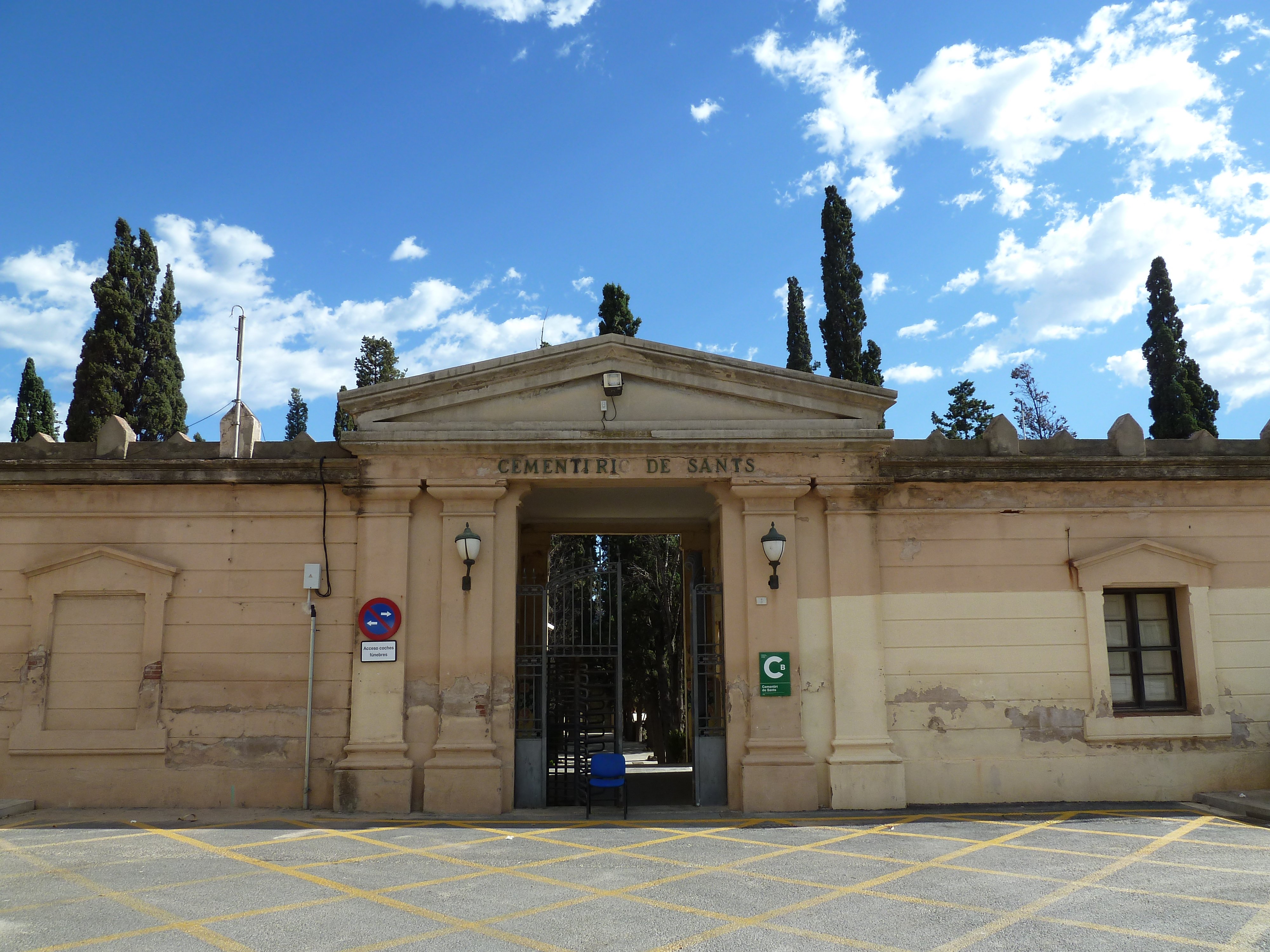 Tots els cementiris del municipi de Barcelona (i dos que com si ho fossin)