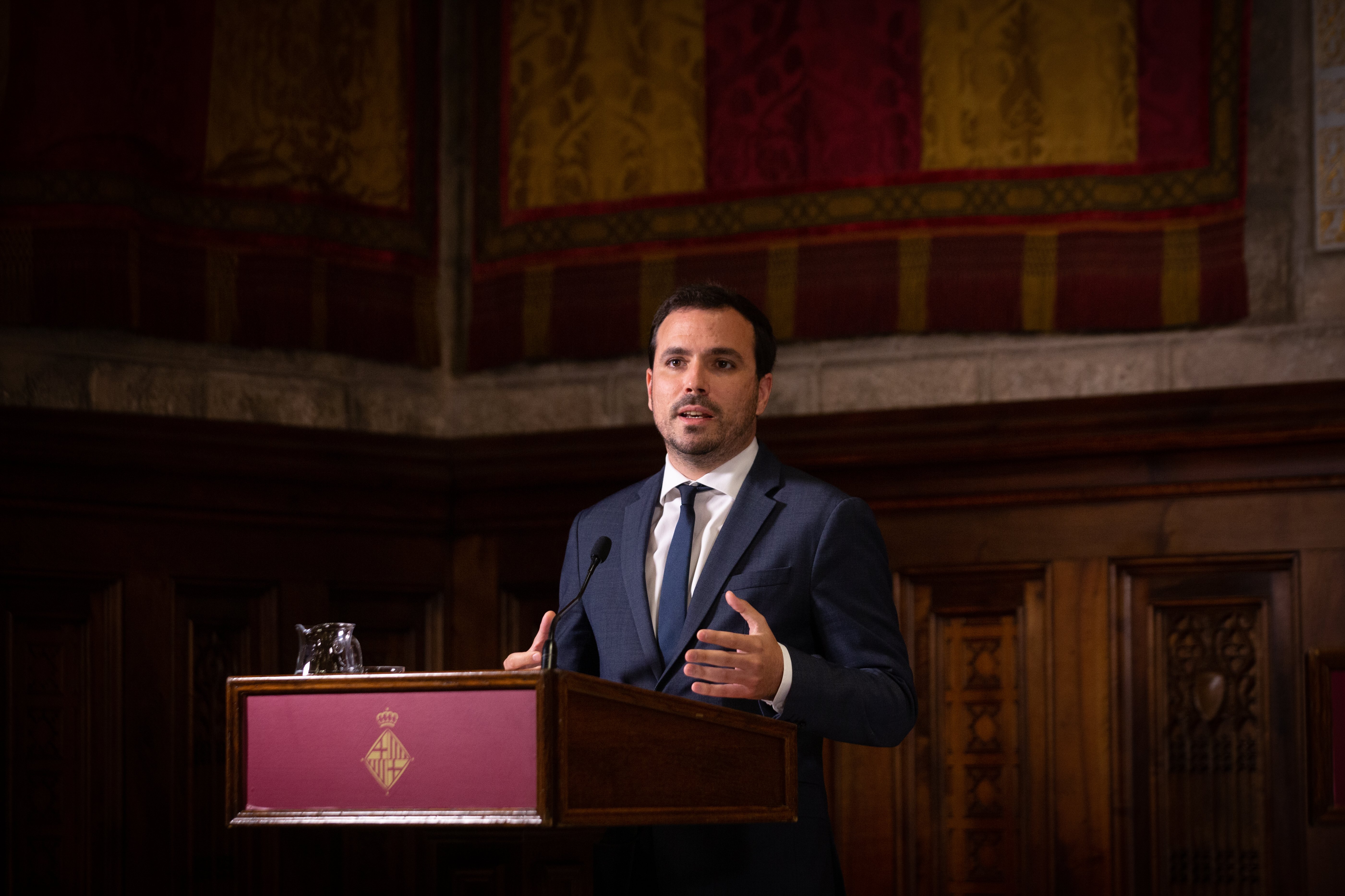 El ministre Garzón: "L'espanyol no està en perill i el català s'ha de protegir"