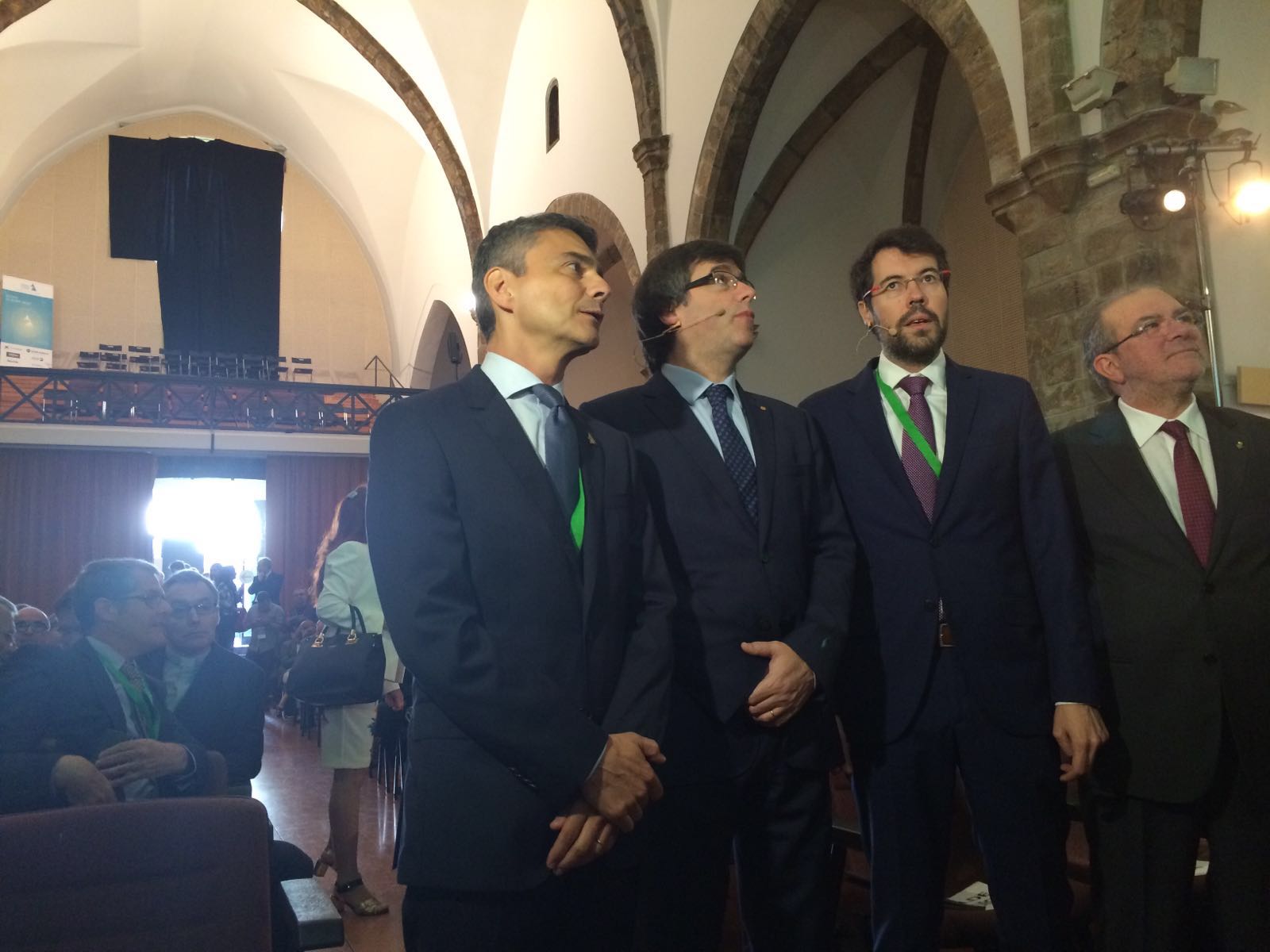 Puigdemont als empresaris: “La tria és entre independència o decadència”