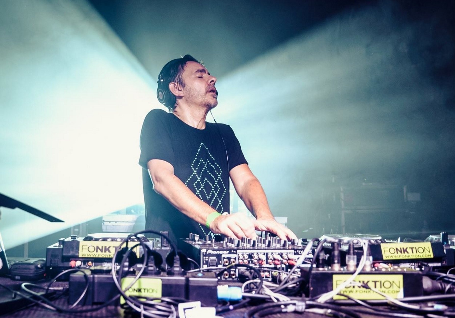 Este fin de semana Laurent Garnier te salvará la vida