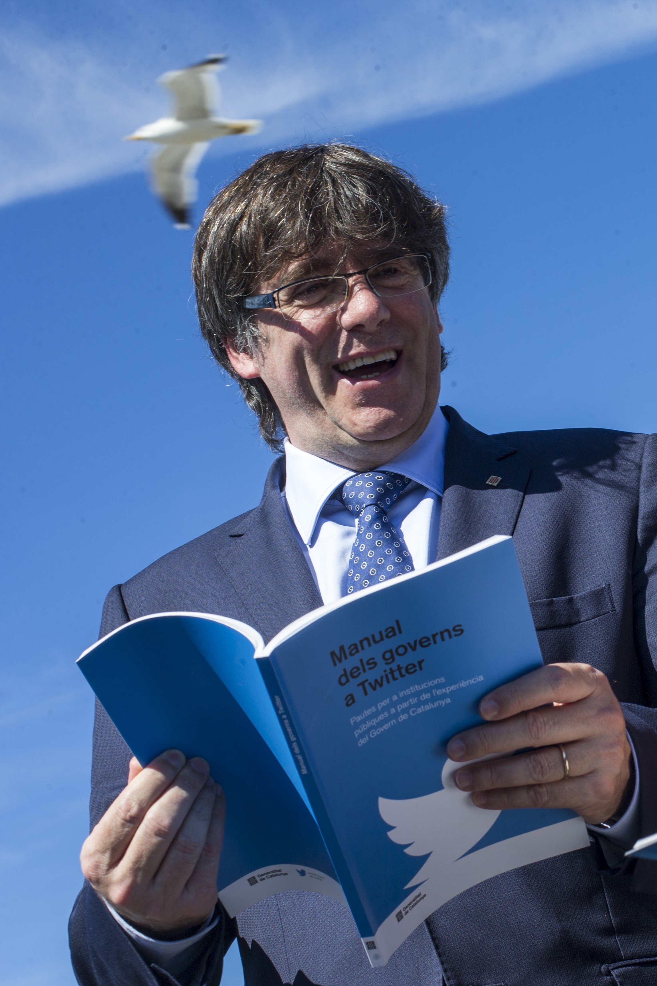Puigdemont presenta el 'Manual dels governs a Twitter'