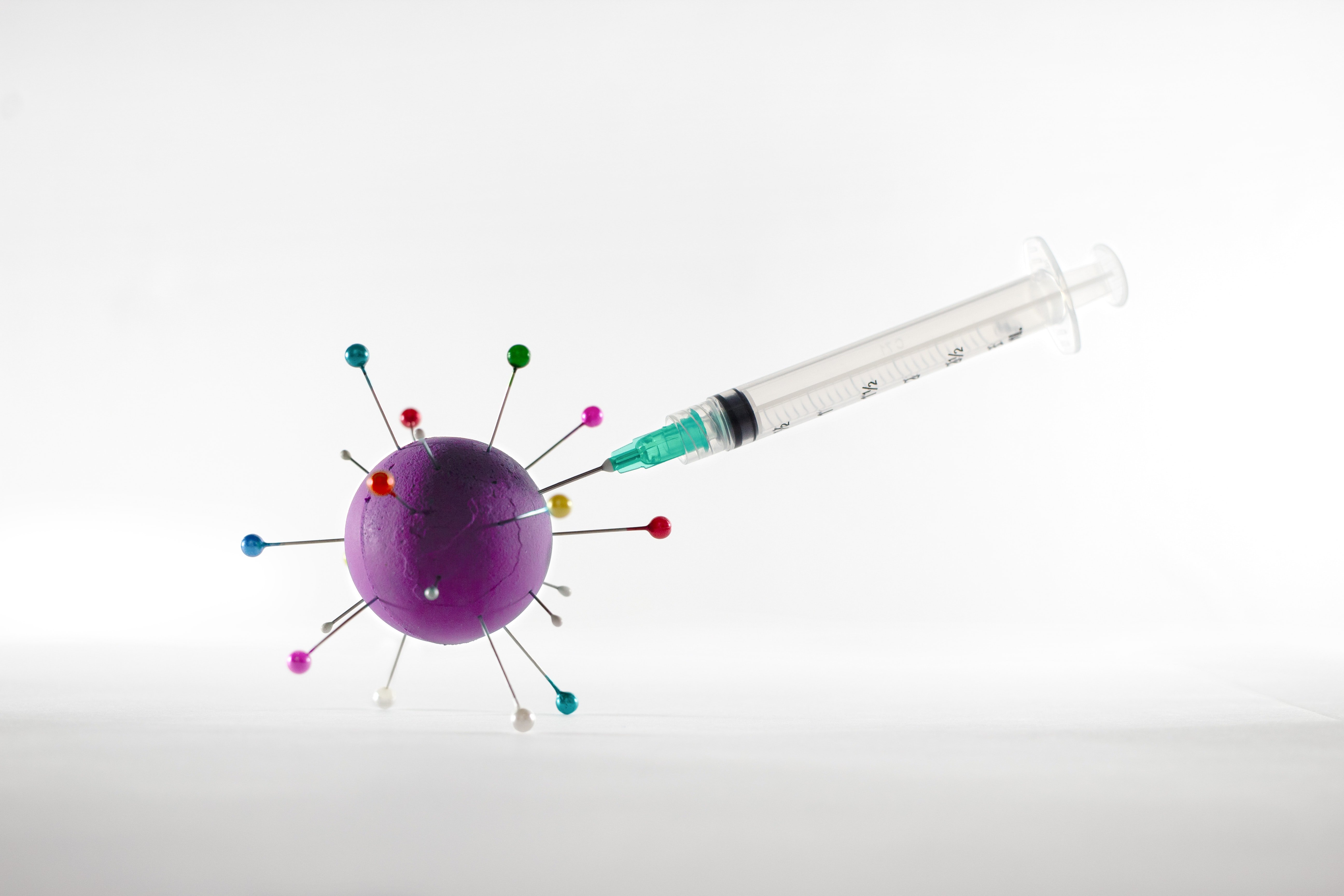 Càncer, grip i VIH: quin és el futur de la vacunes d'ARN missatger?