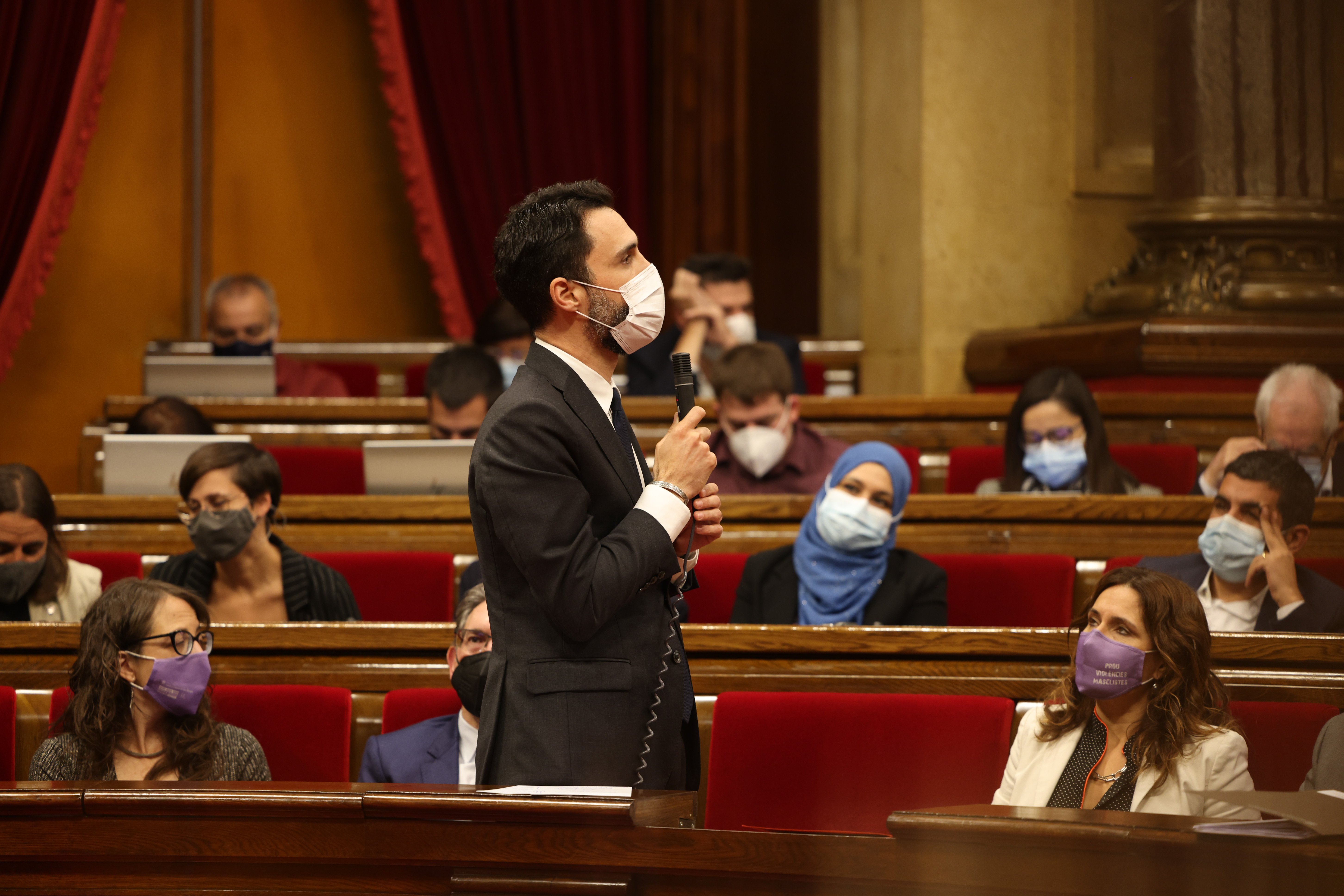 Conseller de empresa y Trabajo, Roger Torrent, ple del Parlament - Sergi Alcàzar